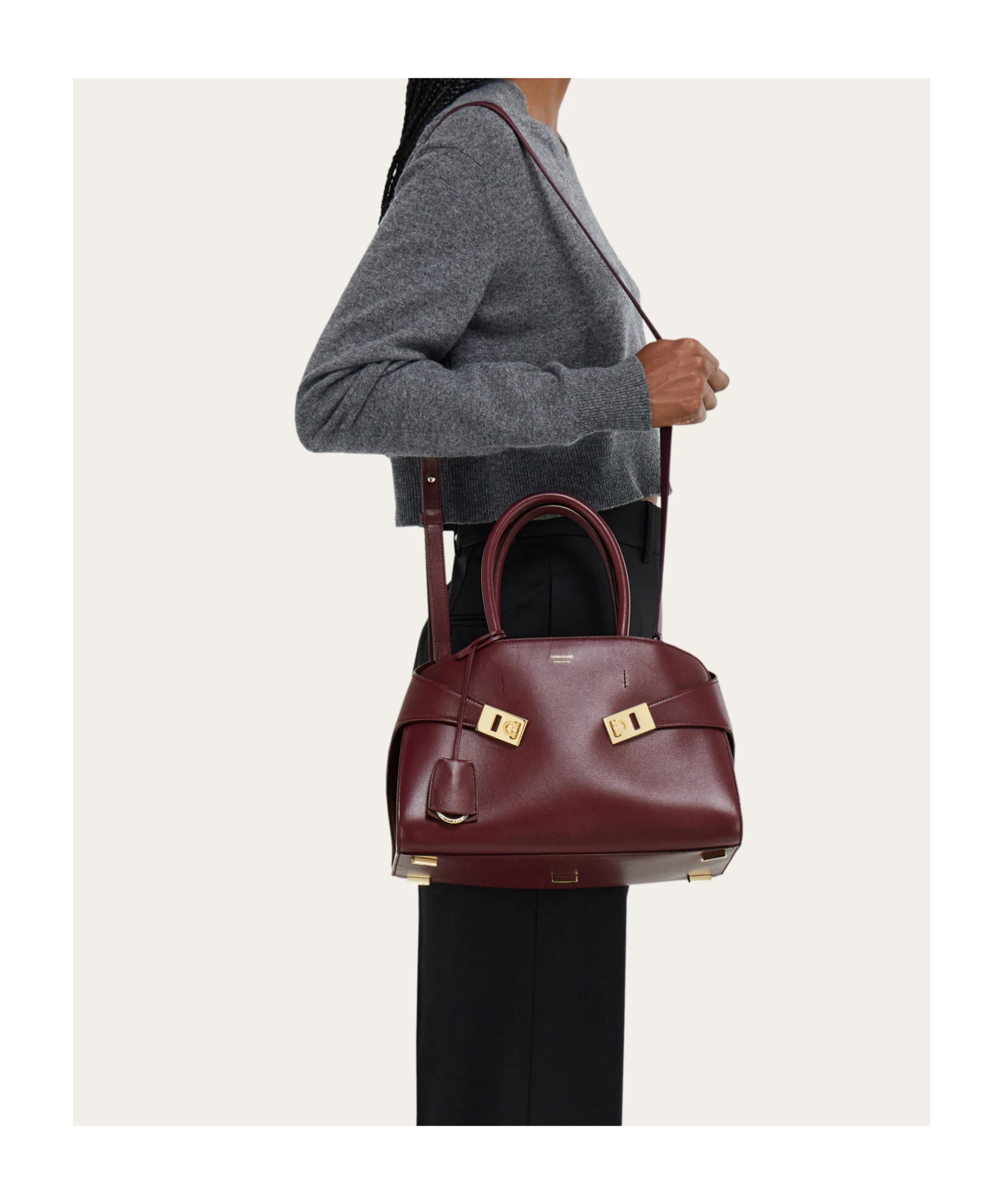 Ferragamo Medium Hug Leather Tote Bag In Purple