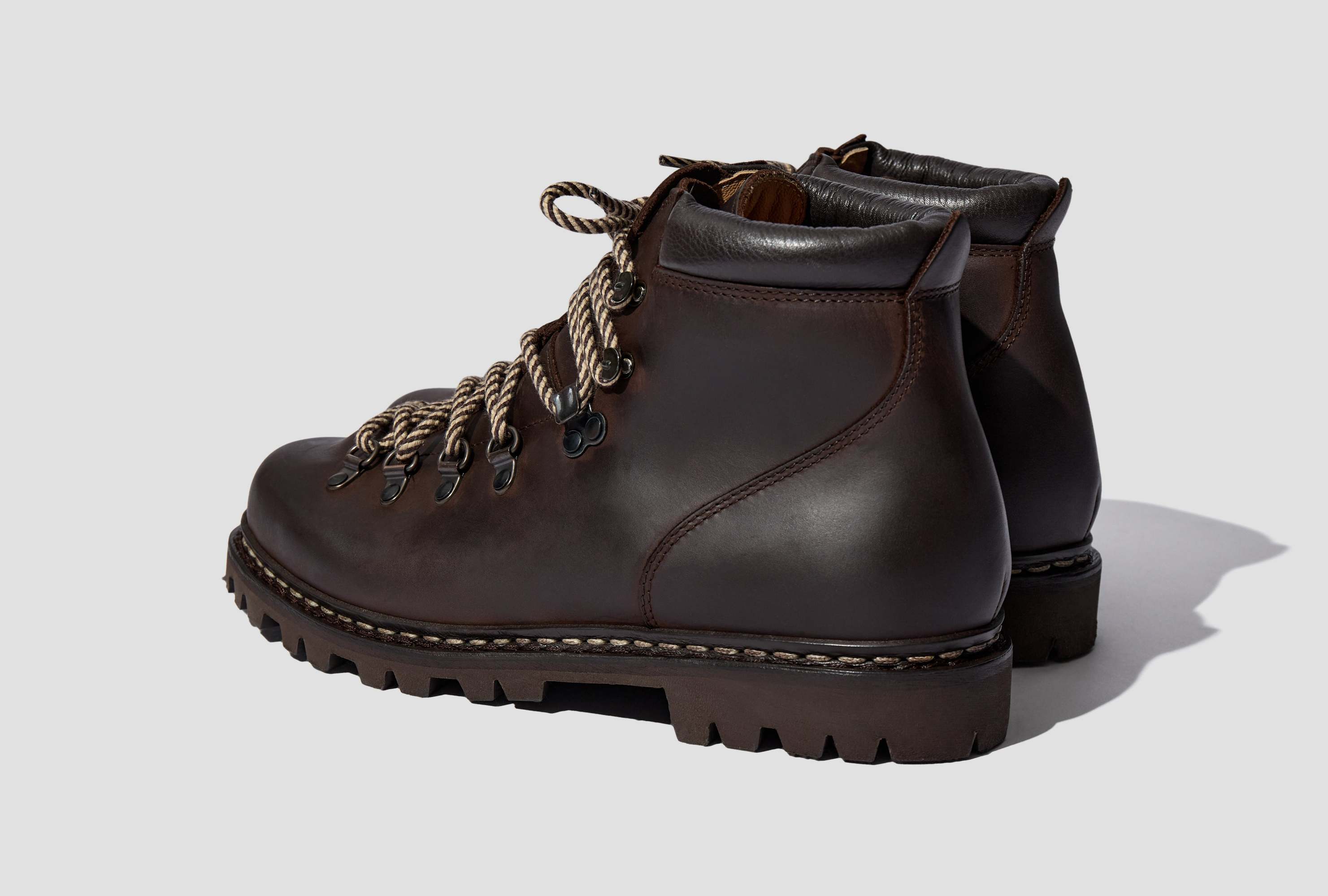 Paraboot Round Toe Hiking Boots In Black