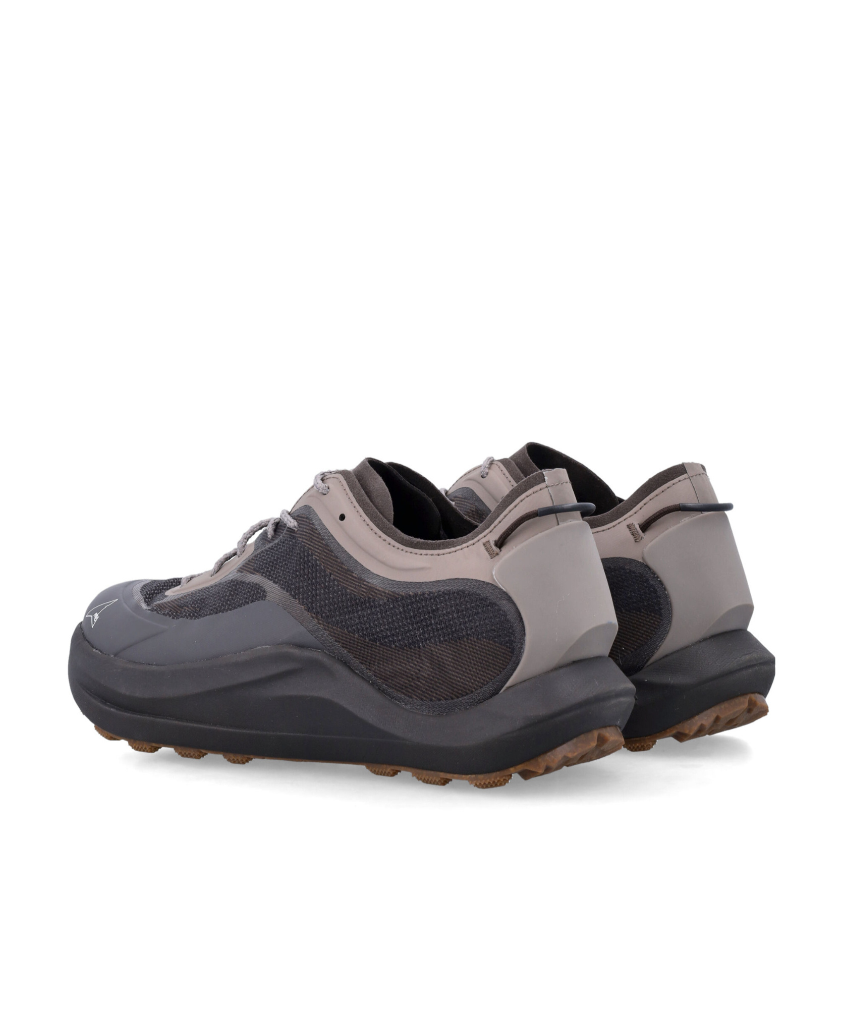Roa Laced Sneakers In Black