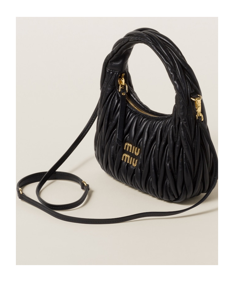 Miu Miu Miu Wander Quilted Shoulder Bag In Black