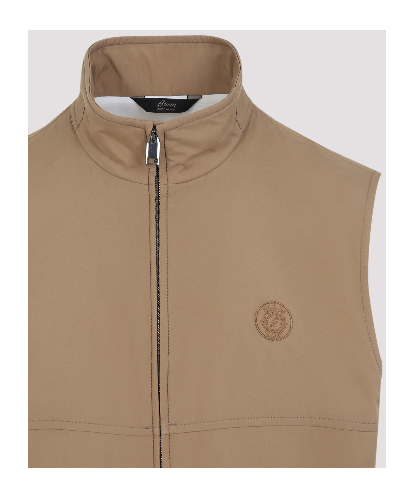 Brioni Logo Zip-up Gilet In Nude