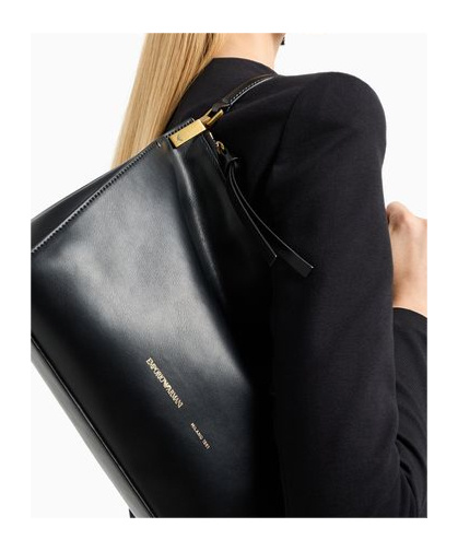 Emporio Armani Leather Shoulder Bag In Black