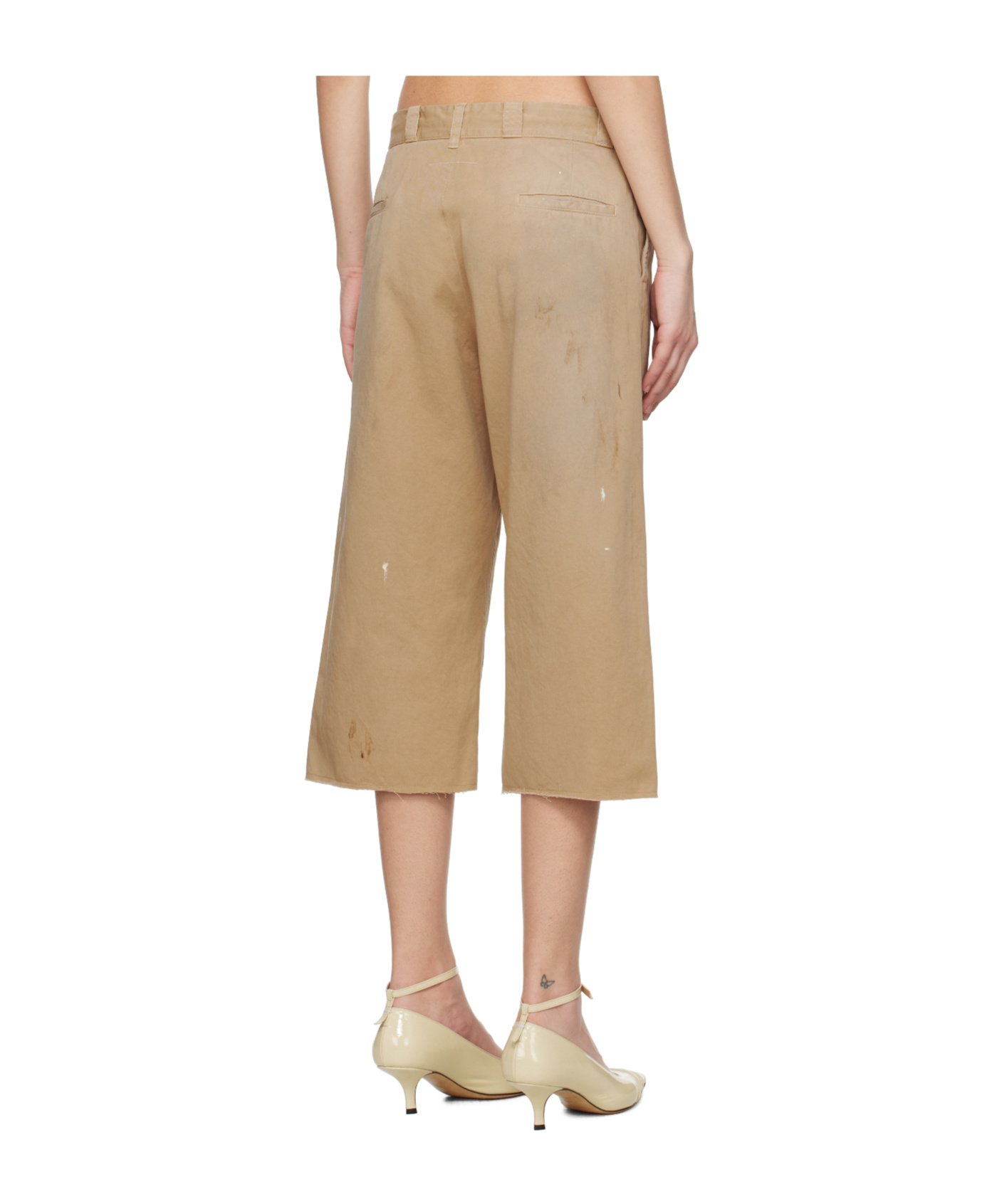 Mm6 Maison Margiela Belt Loops Paint Splatter Design Shorts In Sand Beige