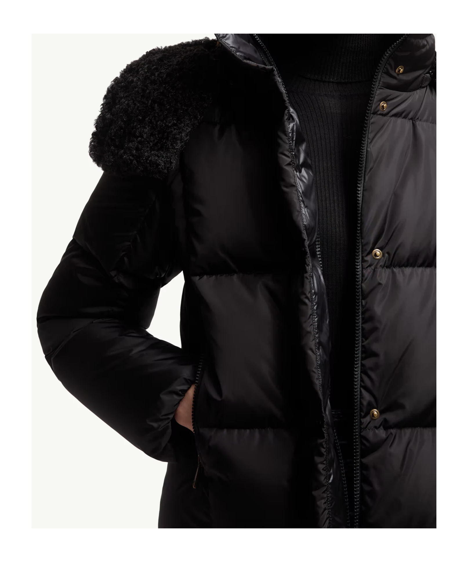 Moncler Castelnou Short Down Jacket In Black