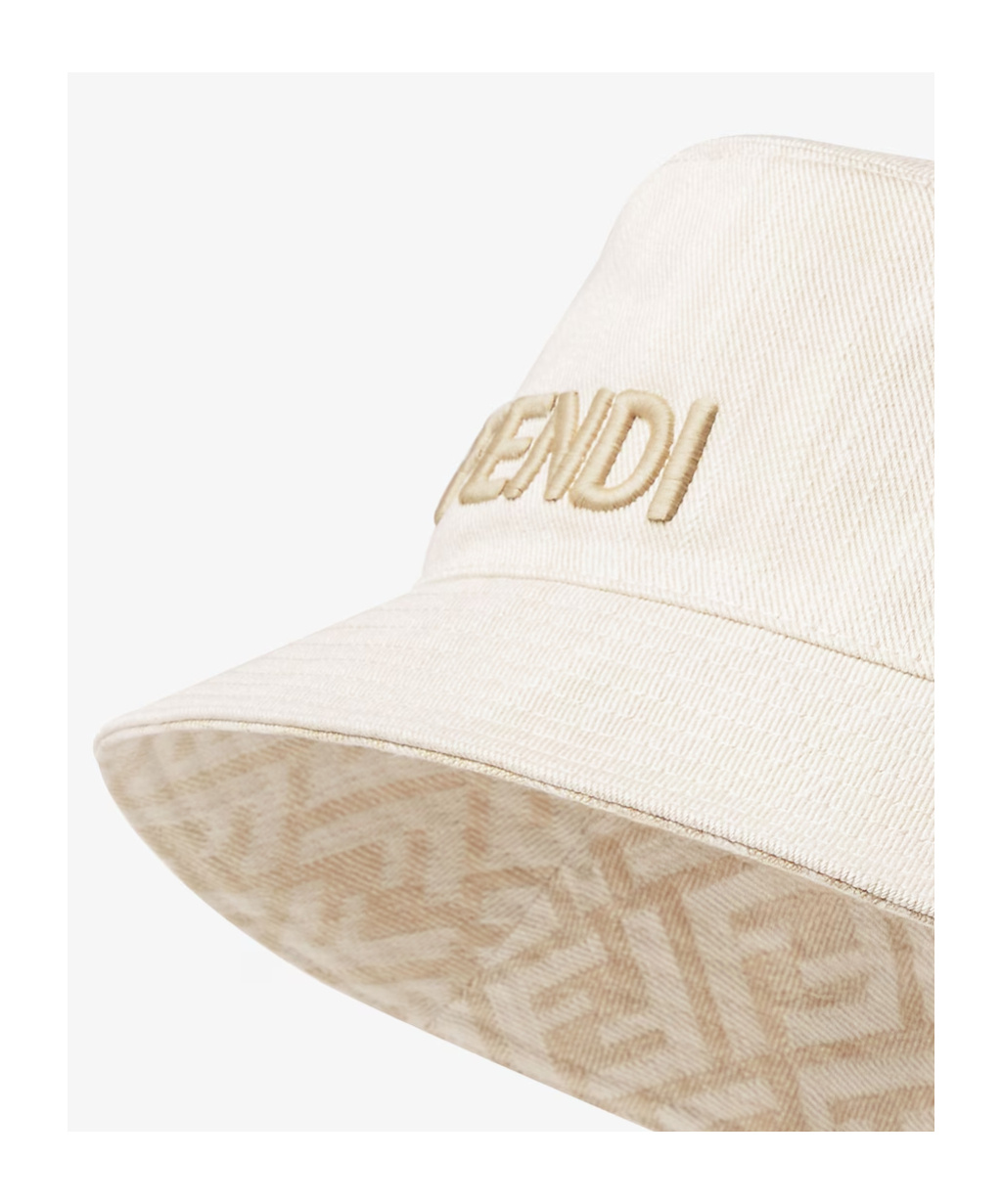 Fendi Reversible White Canvas Bucket Hat In White
