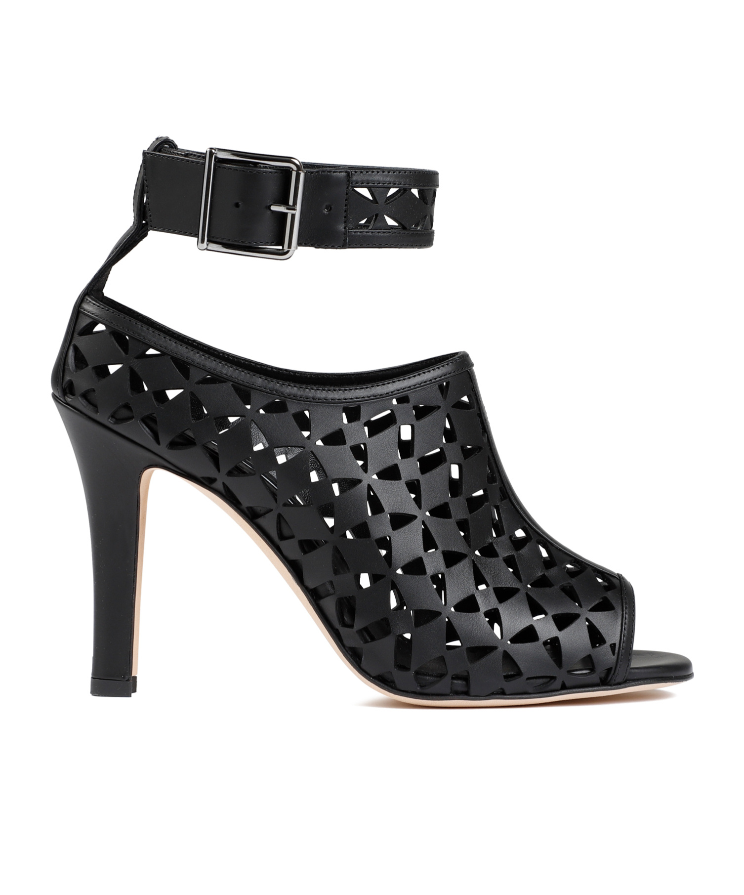 Manolo Blahnik Tingah 105 Leather Sandals In Black