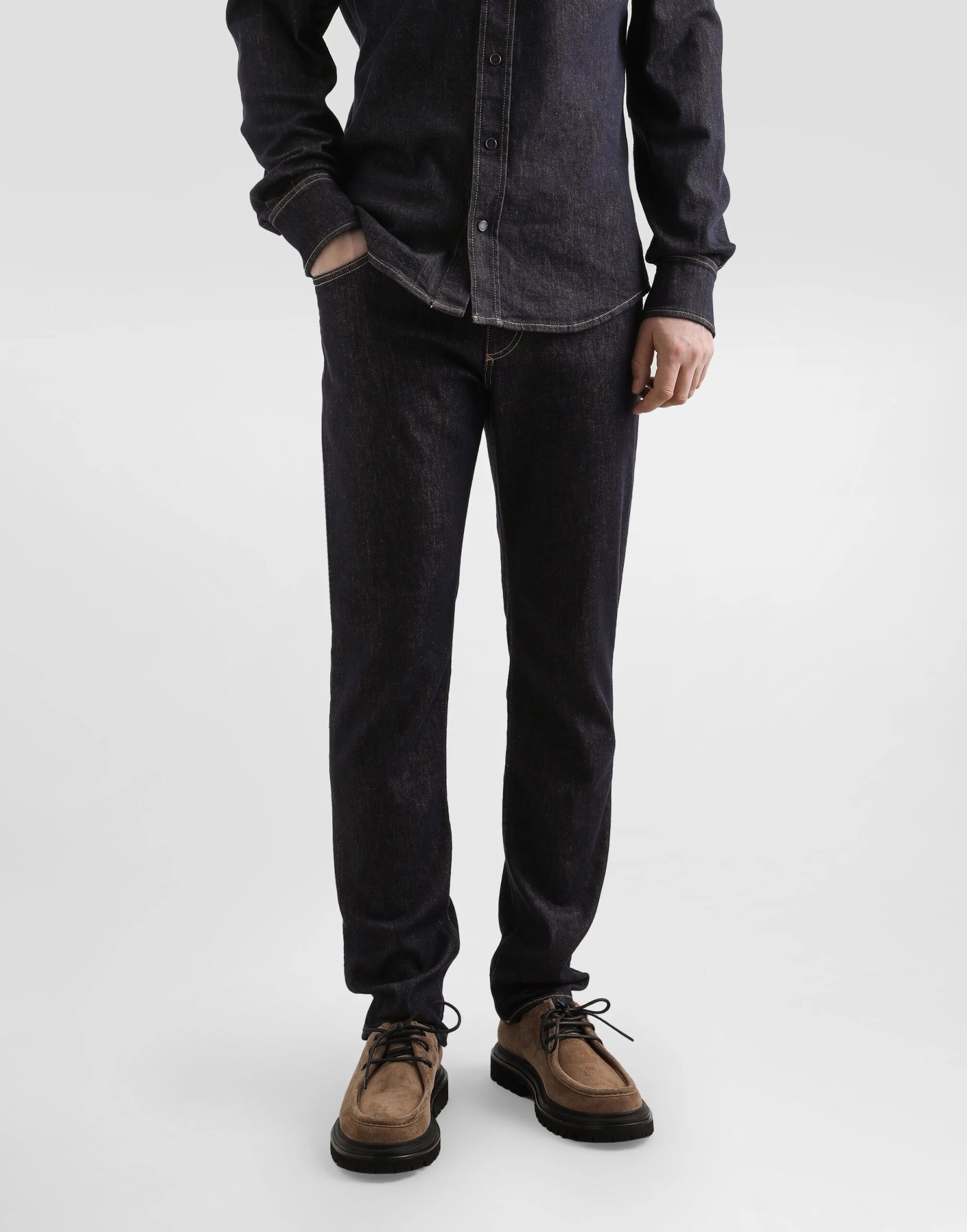 Dolce & Gabbana Trousers With Belt Loops And Contrast Stitching In Black