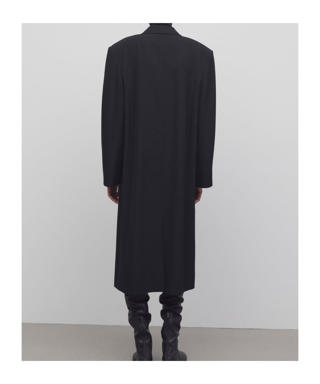 The Row Long-sleeved Wool Coat In Black