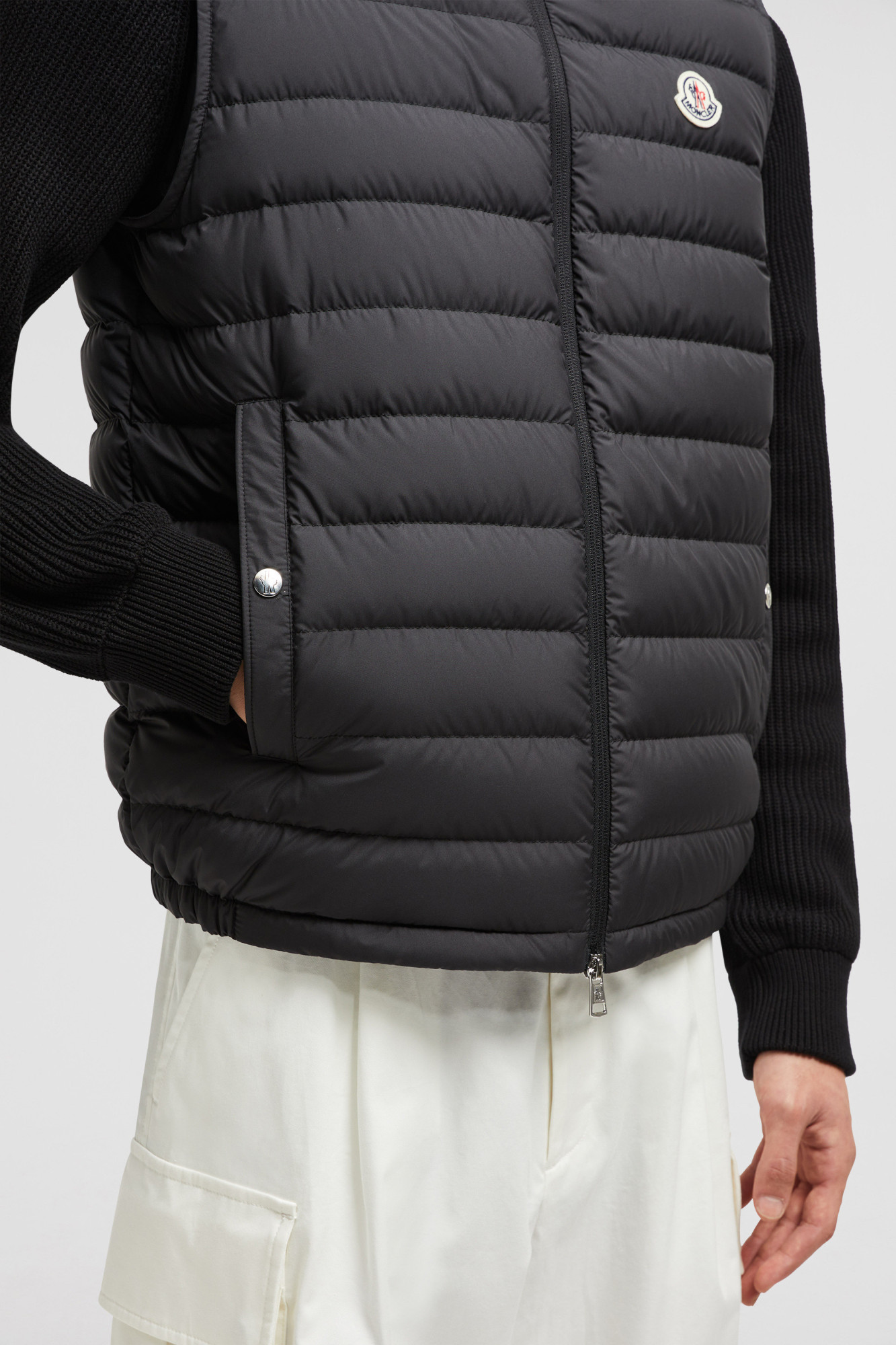 Moncler Sleeveless Hooded Padded Down Jacket With Side Pockets In Black