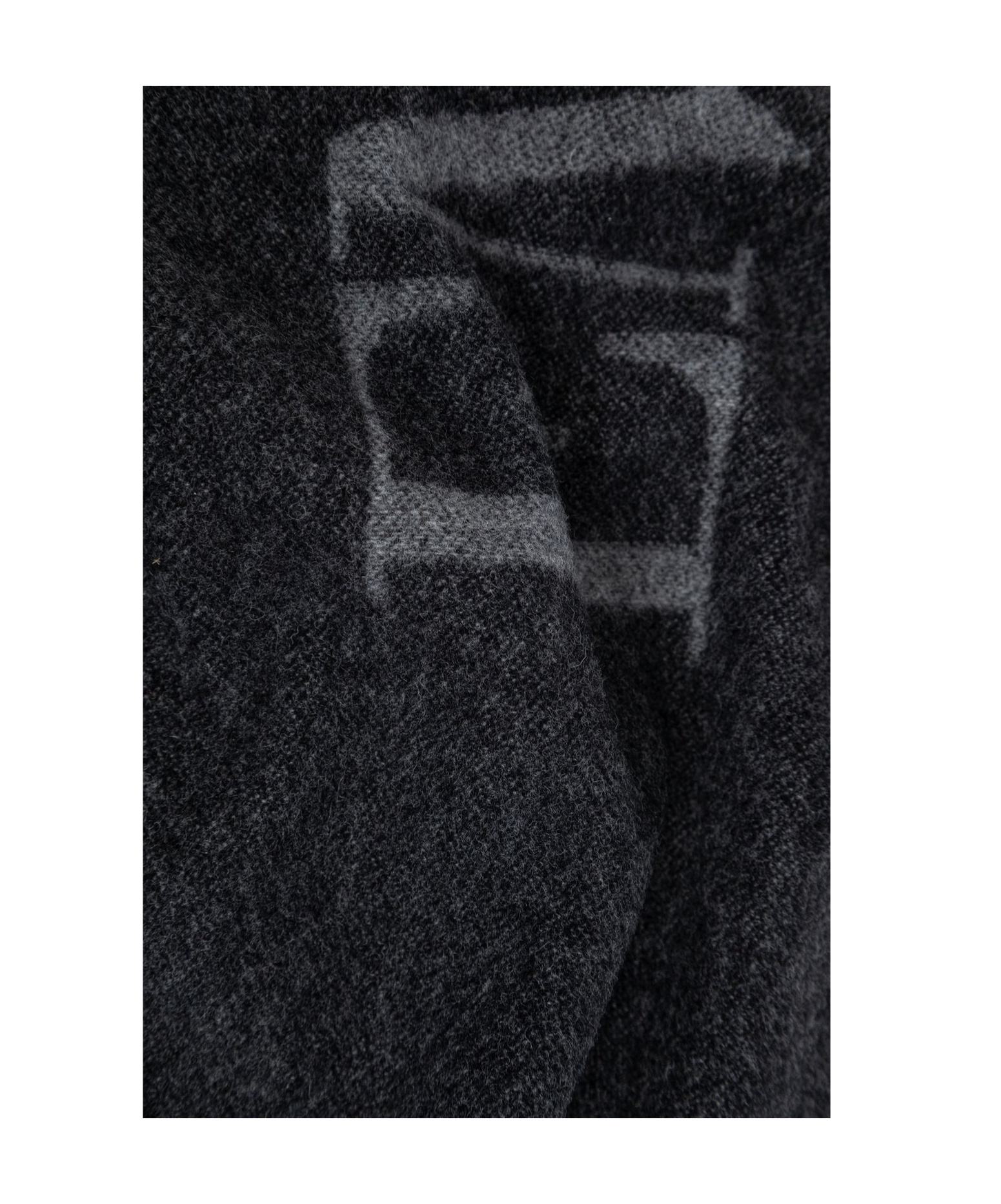 Emporio Armani Logo-jacquard Fringed Scarf In Black