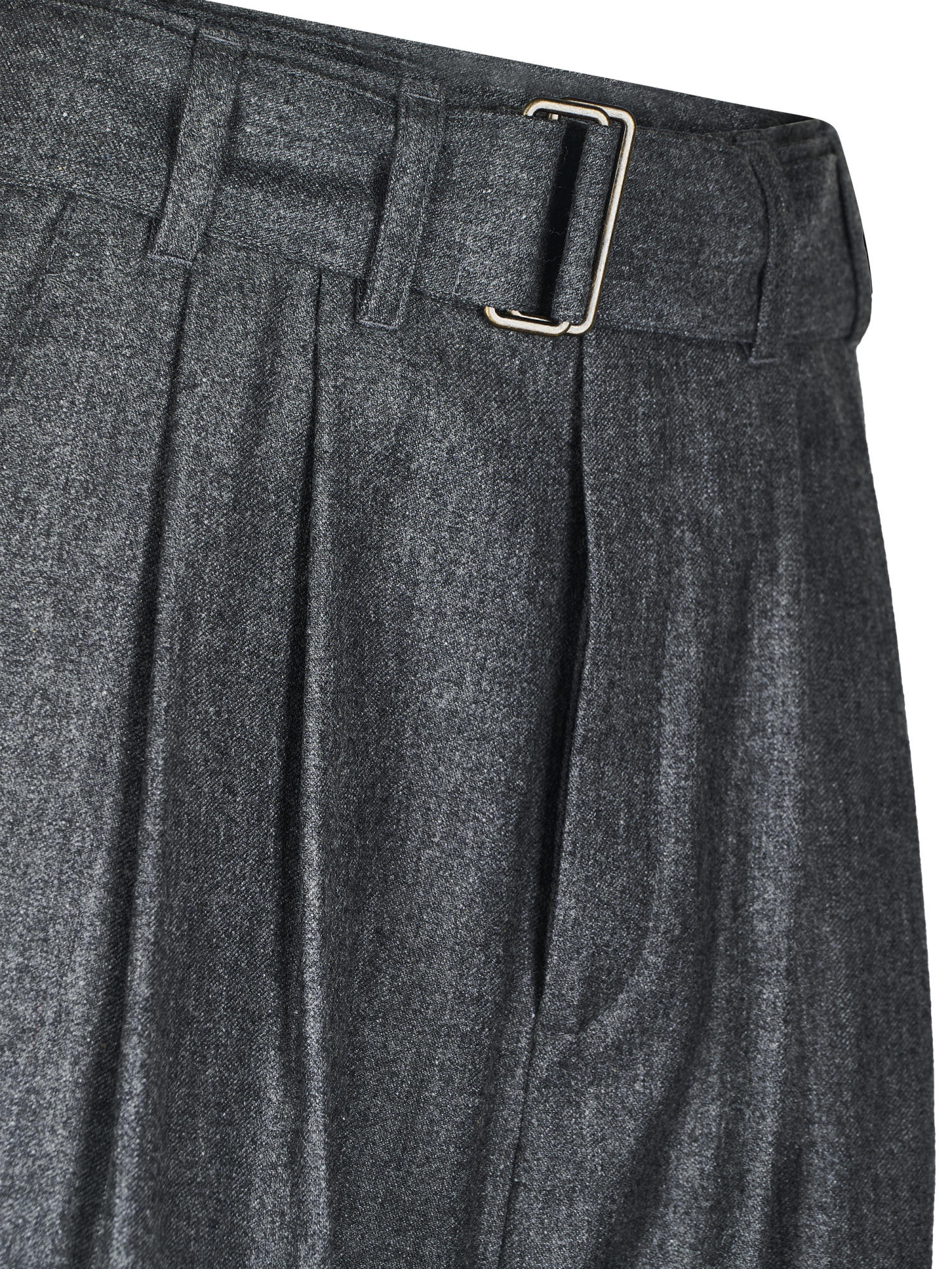 Soeur Belted Pleated Straight Trousers In Black
