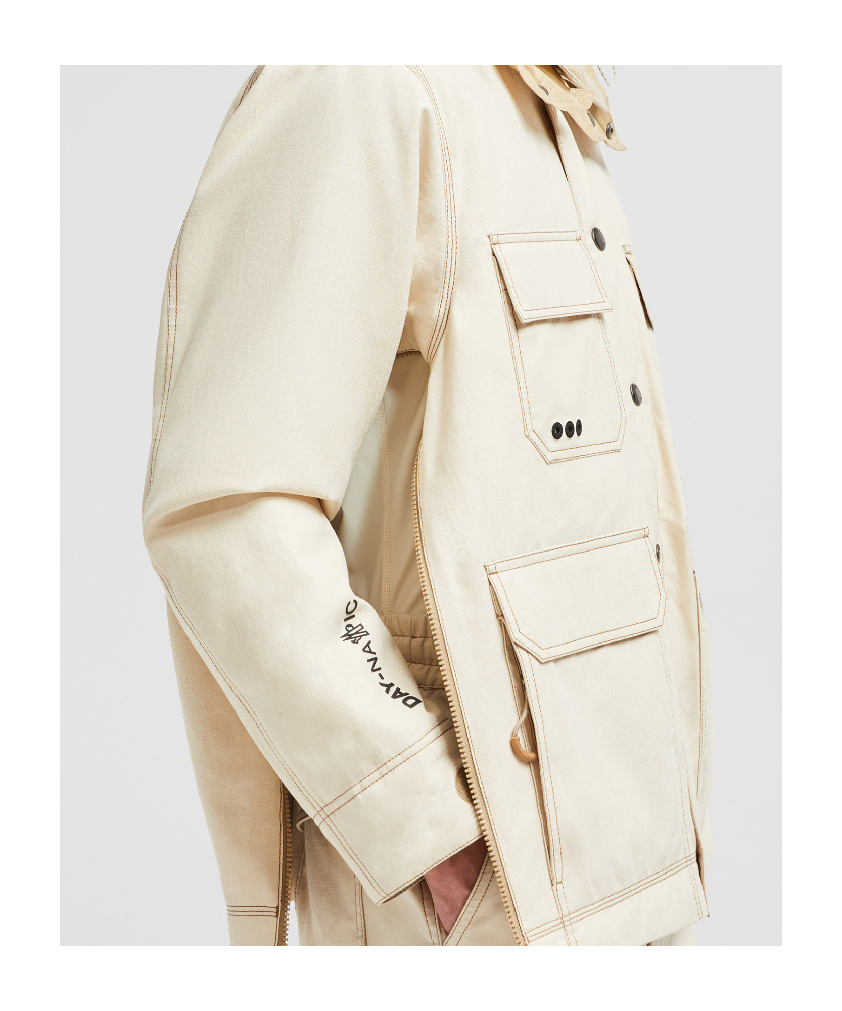 Moncler Doudoune Utilitaire En Coton Kelpius In Nude