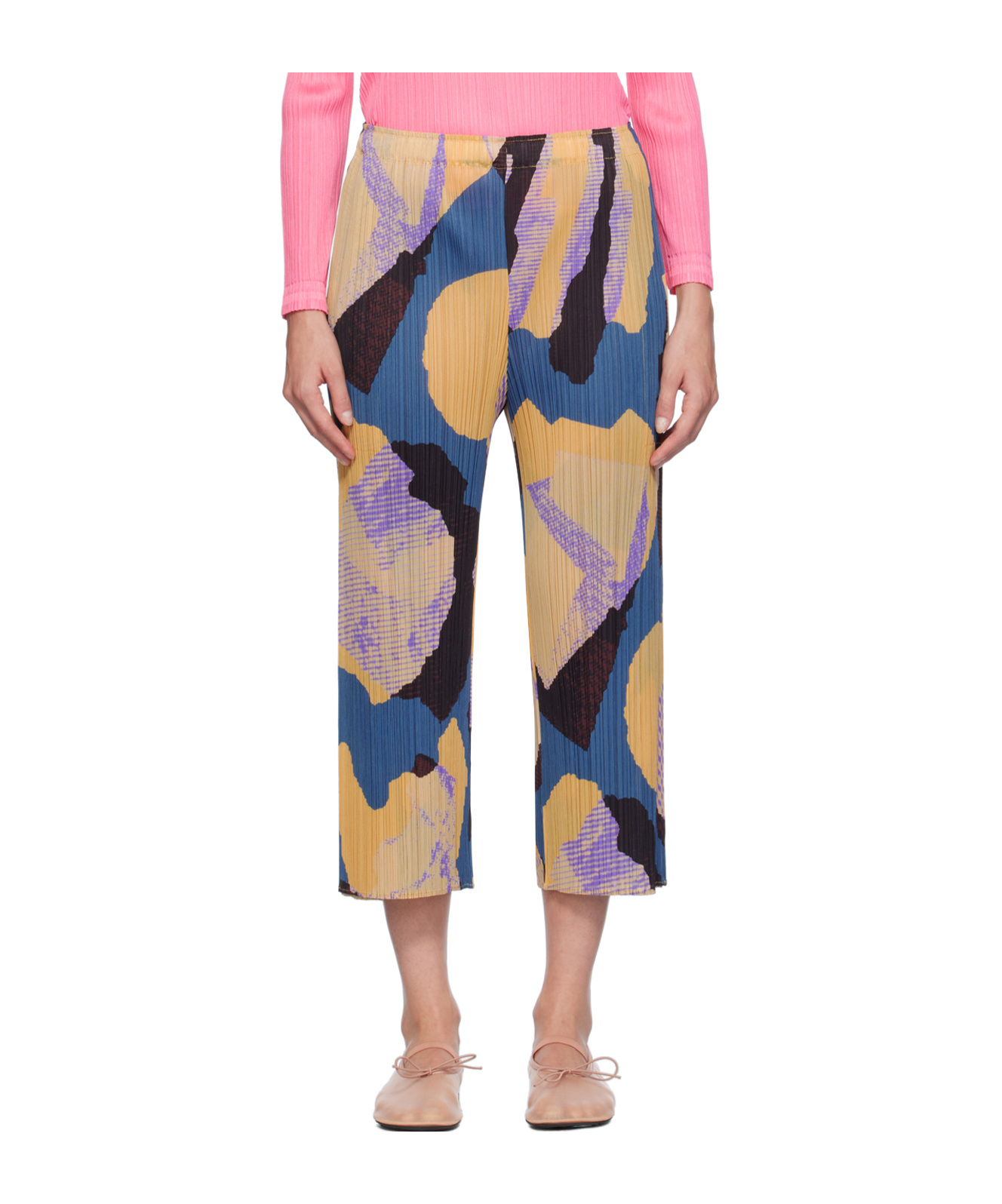 Shop Issey Miyake Pattern Printed Casual Pants In Nude