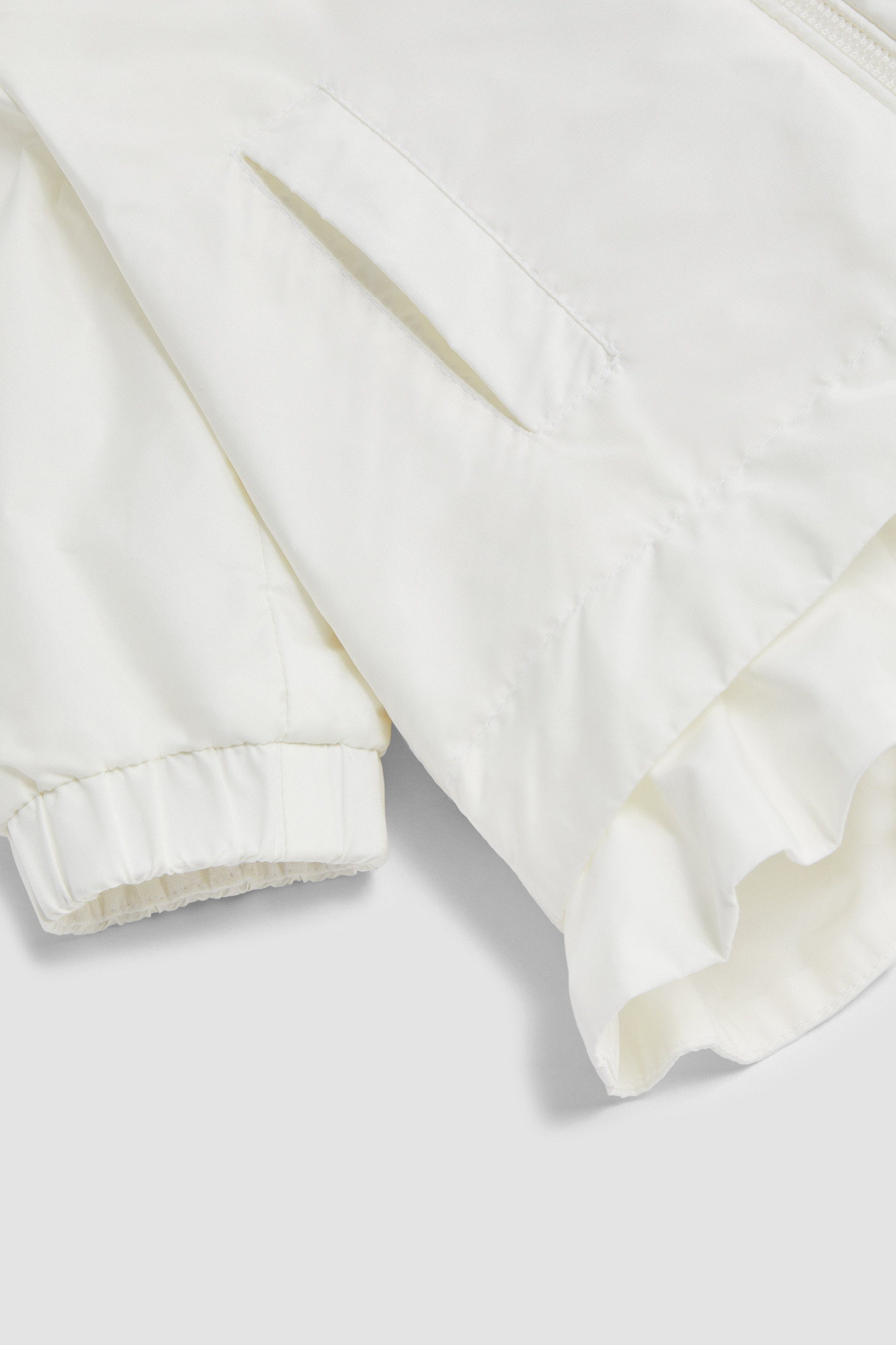 Moncler Long-sleeved Casual Jacket In White