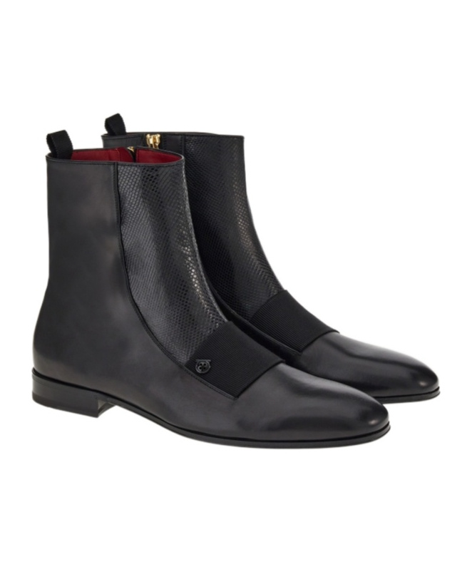 Ferragamo Leather Zip-up Ankle Boots In Black