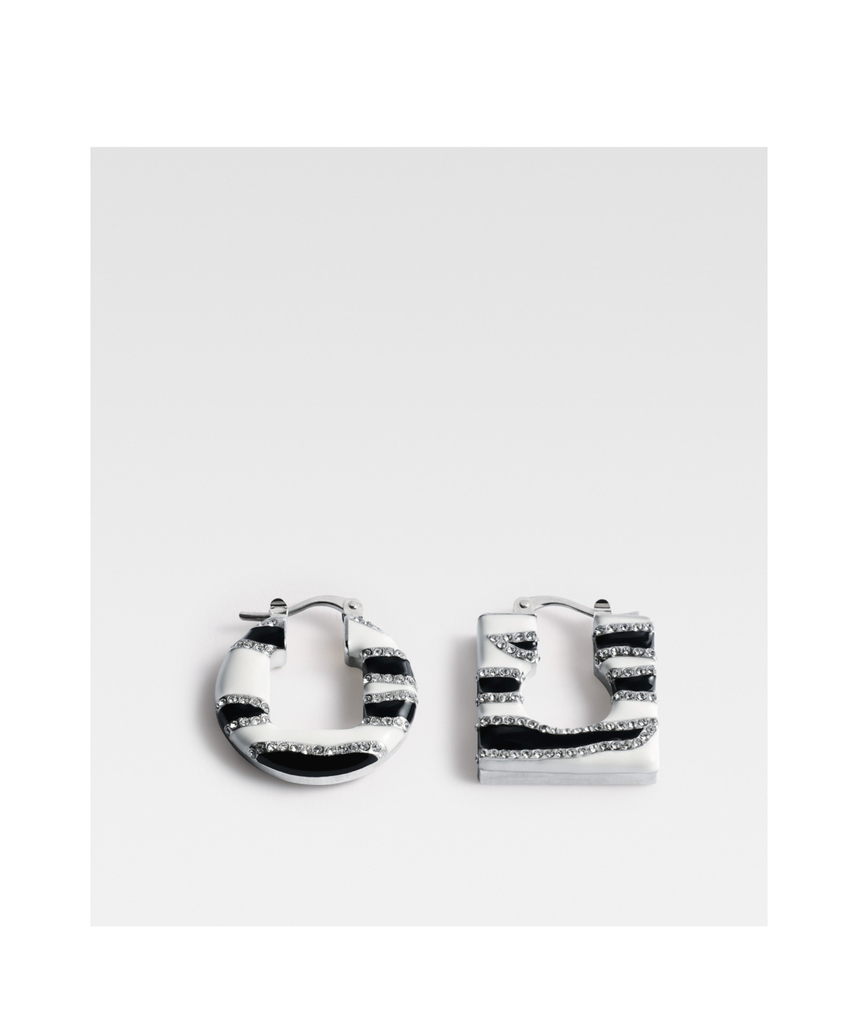 Jacquemus Striped Earrings In White