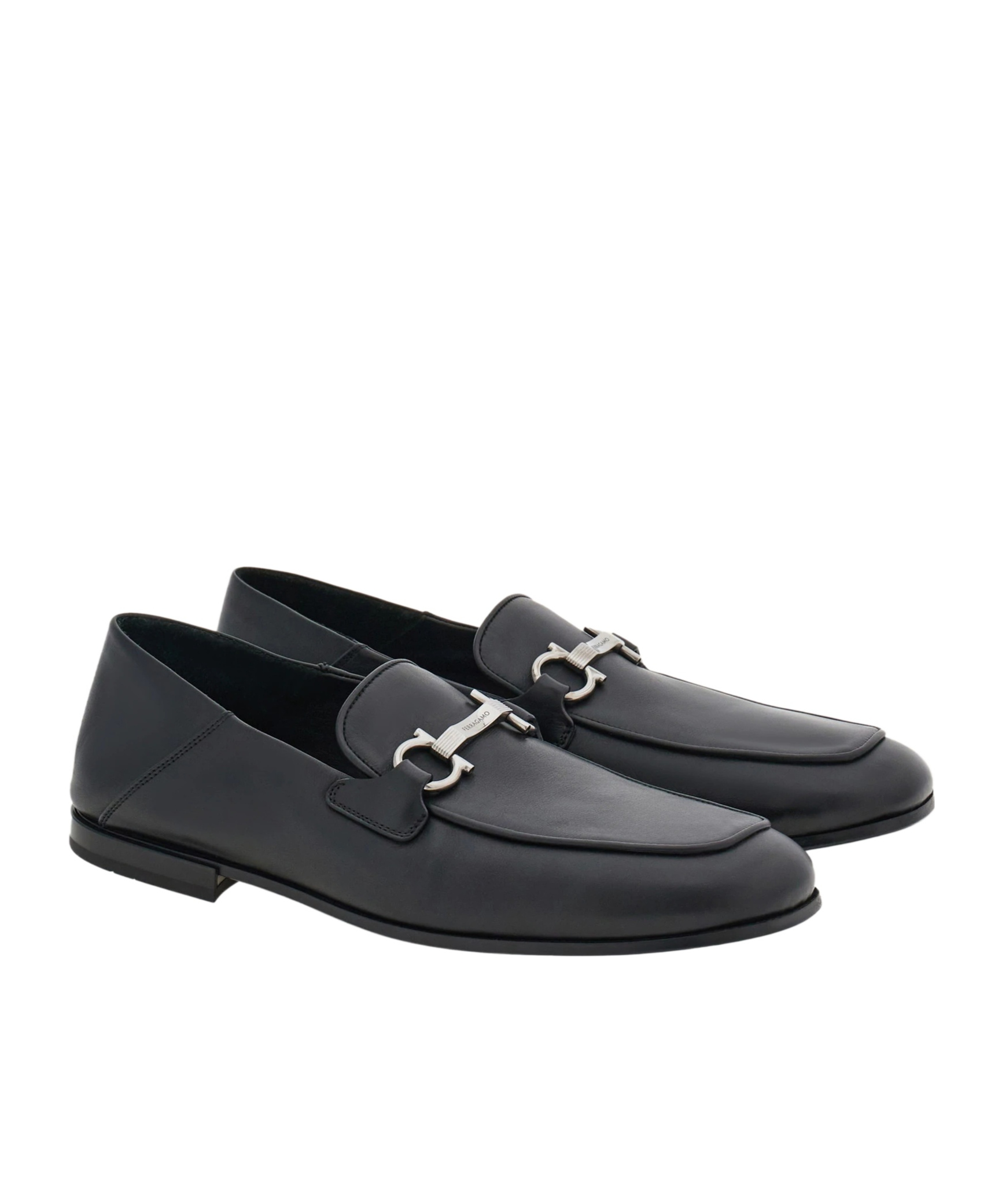 Ferragamo Gancini Decorative Loafers In Black