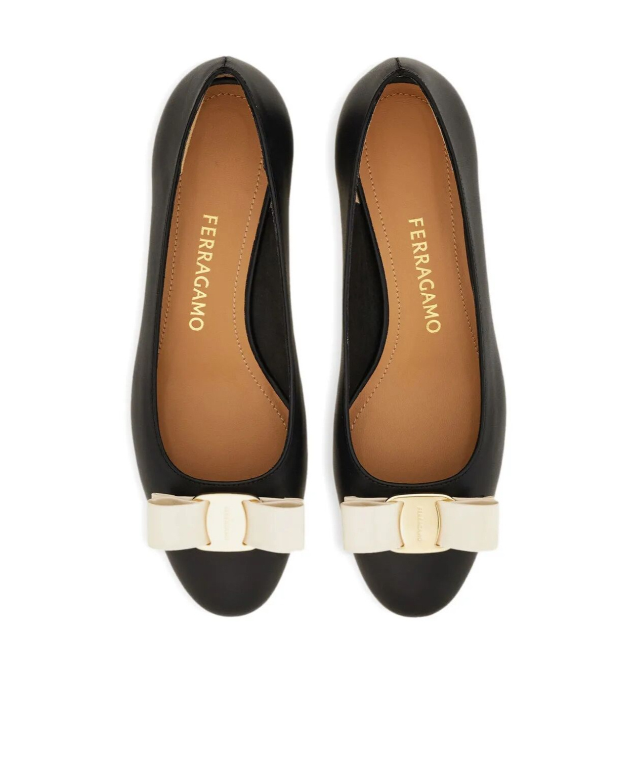 Ferragamo Vara Bow Block Heel Pump In Black