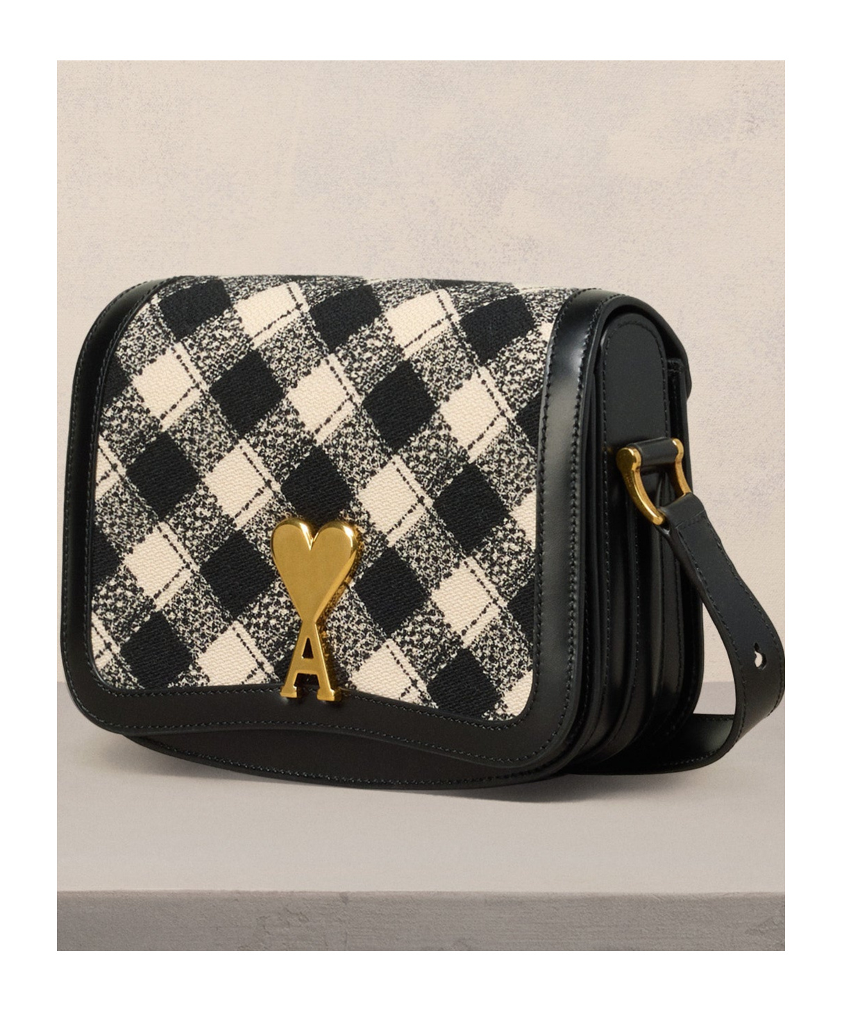 Ami Alexandre Mattiussi Logo Shoulder Bag In Black