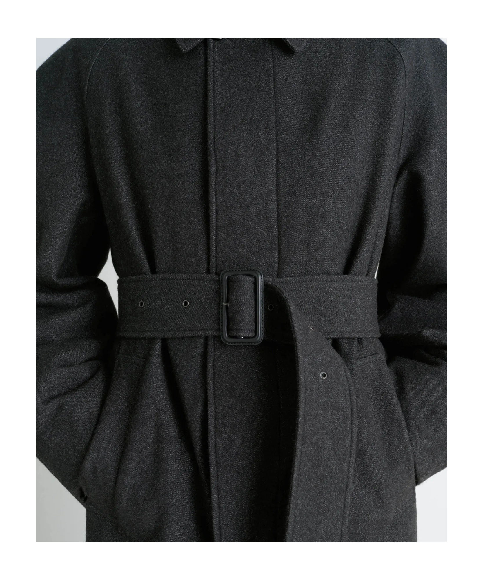 Lemaire Raglan-sleeve Belted Coat In Black