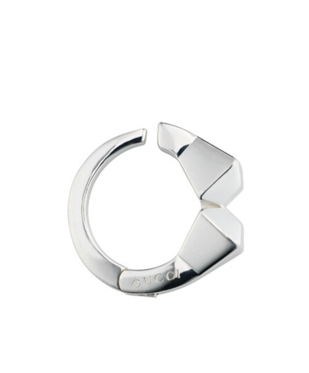 Gucci Chiodo Mono Hoop Earring In Metallic