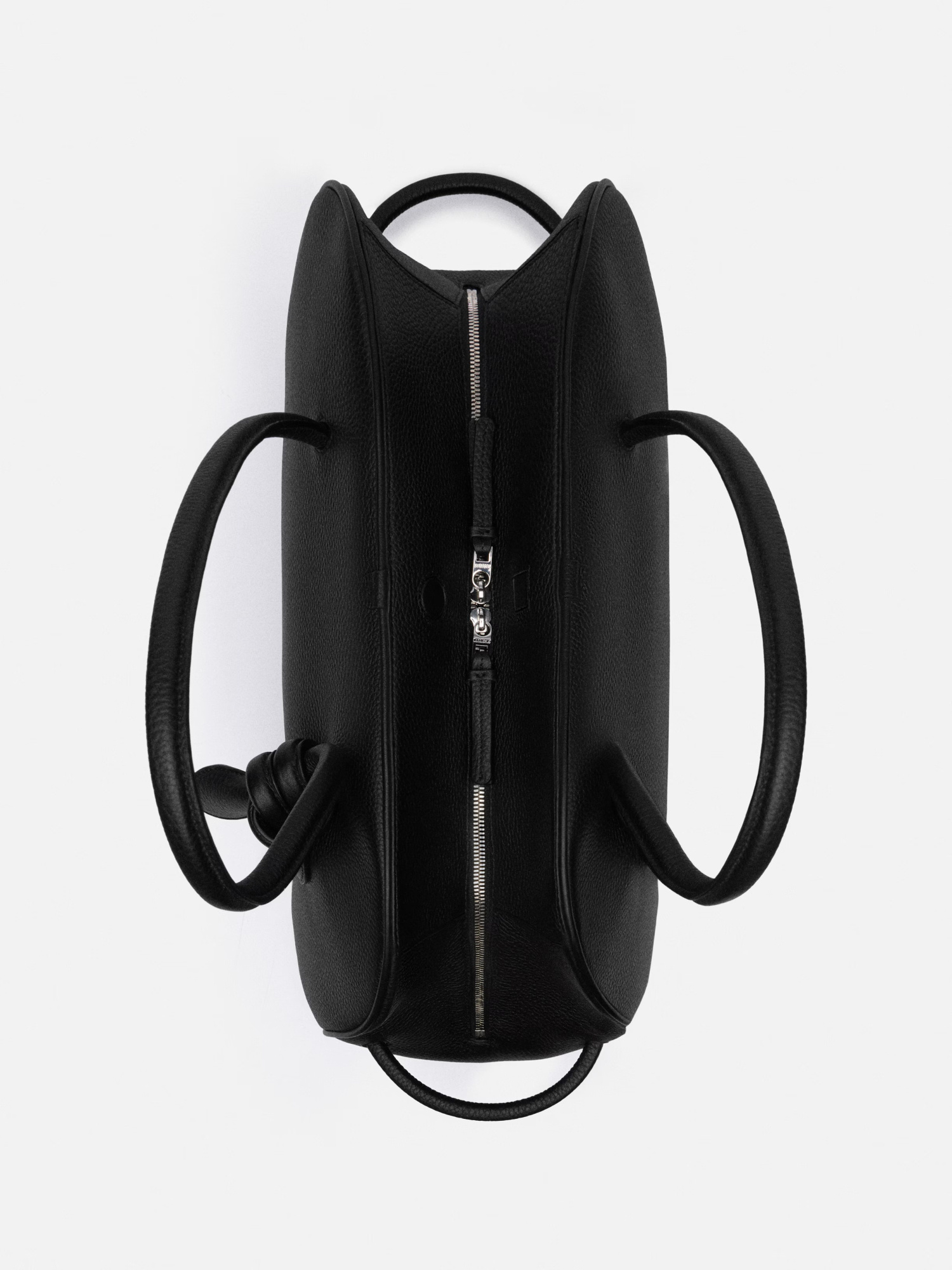 Jacquemus The Large Turismo In Black