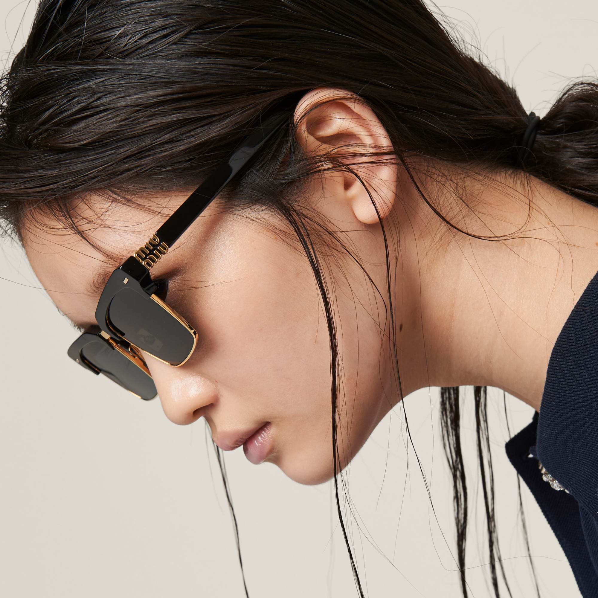 Miu Miu Logo Pattern Sunglasses In Gray
