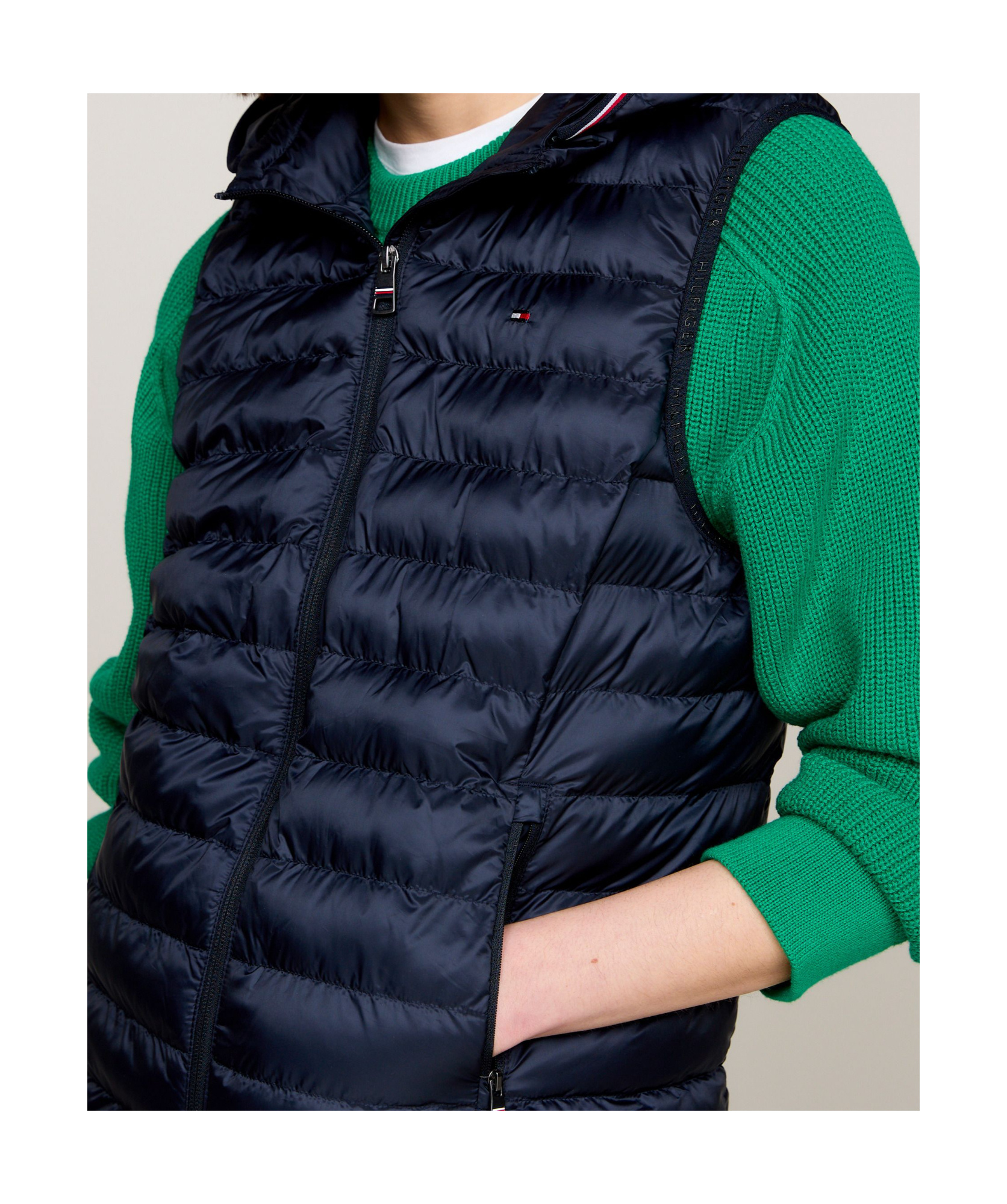 Tommy Hilfiger Sleeveless Vest In Black