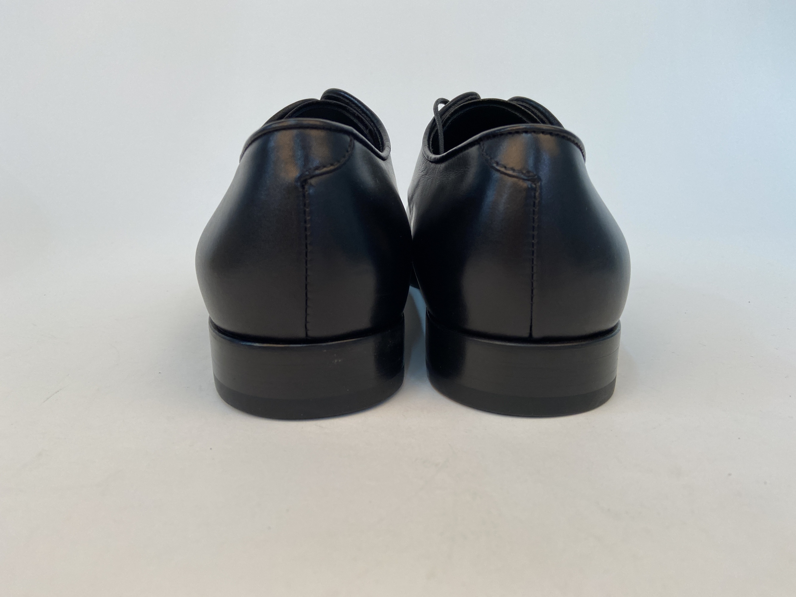 Giorgio Armani Lacing Business Dress Shoes In Black