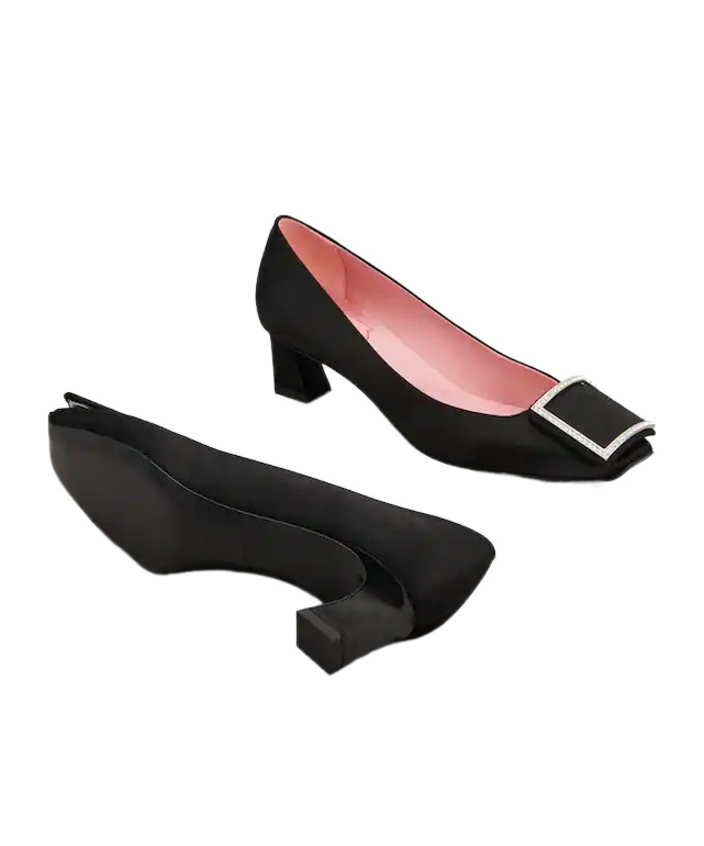 Roger Vivier Trompette Pumps In Satin In Black