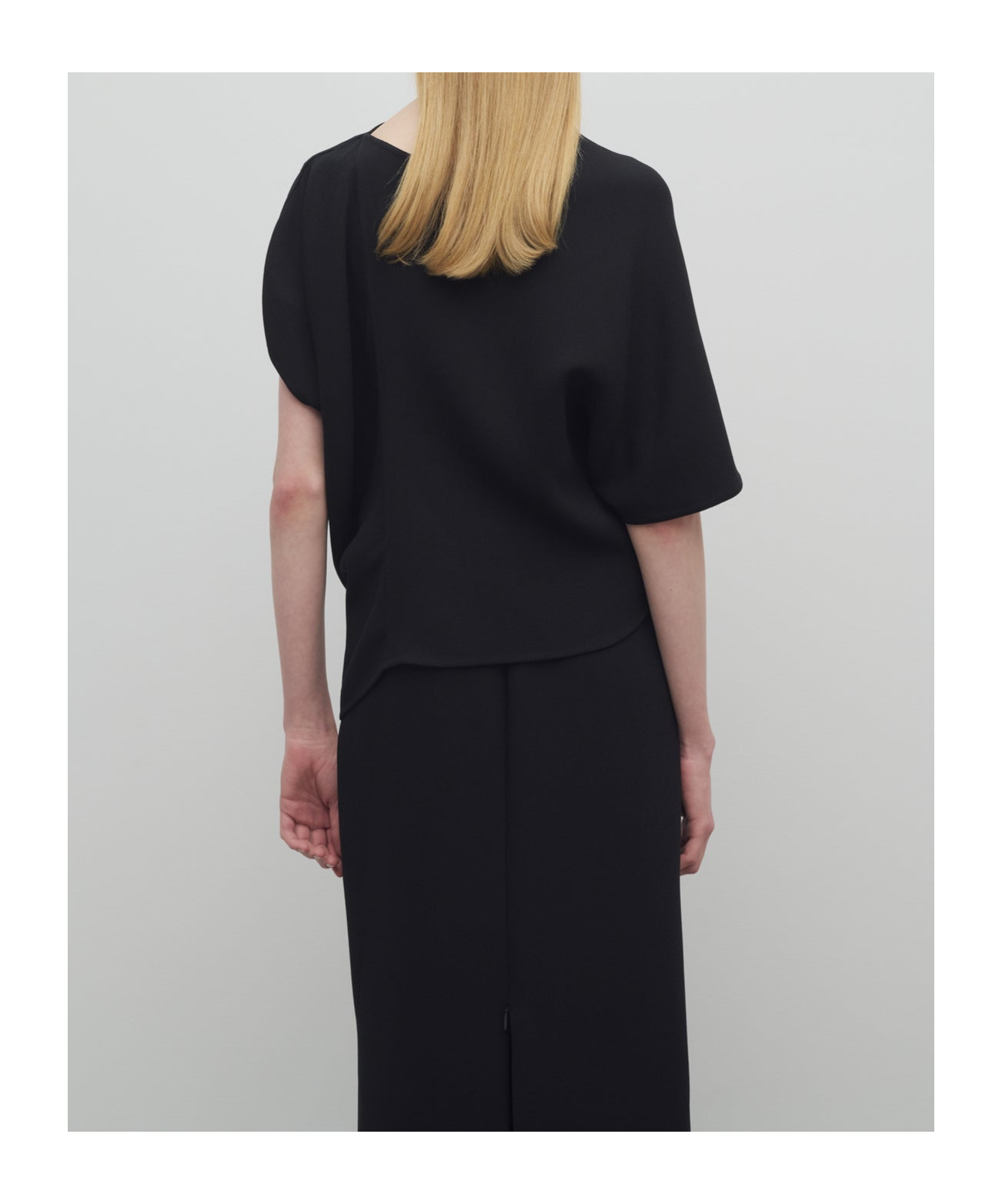 The Row Polydora Silk Top In Black