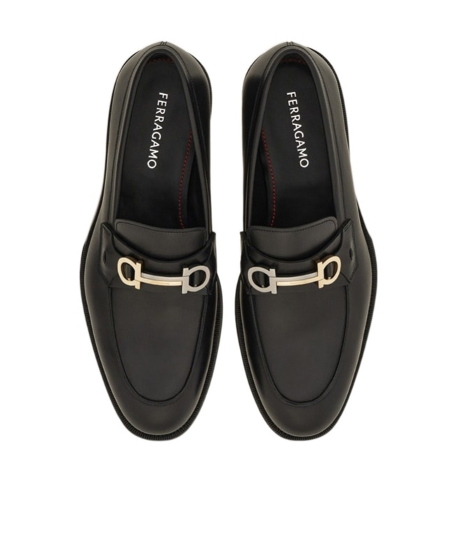 Ferragamo Round Head Business Casual Shoes In Black