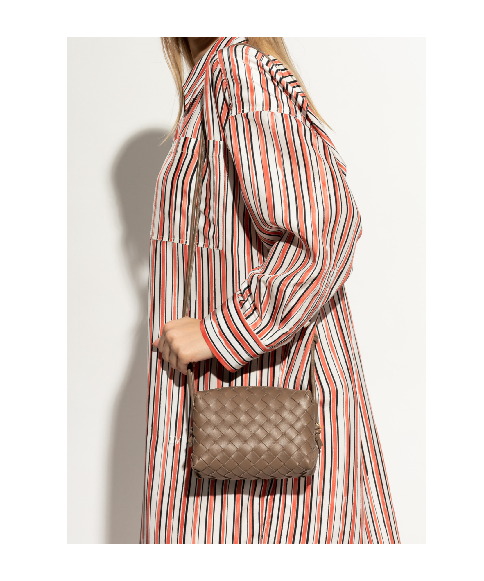 Bottega Veneta Mini Loop Leather Camera Bag In Brown