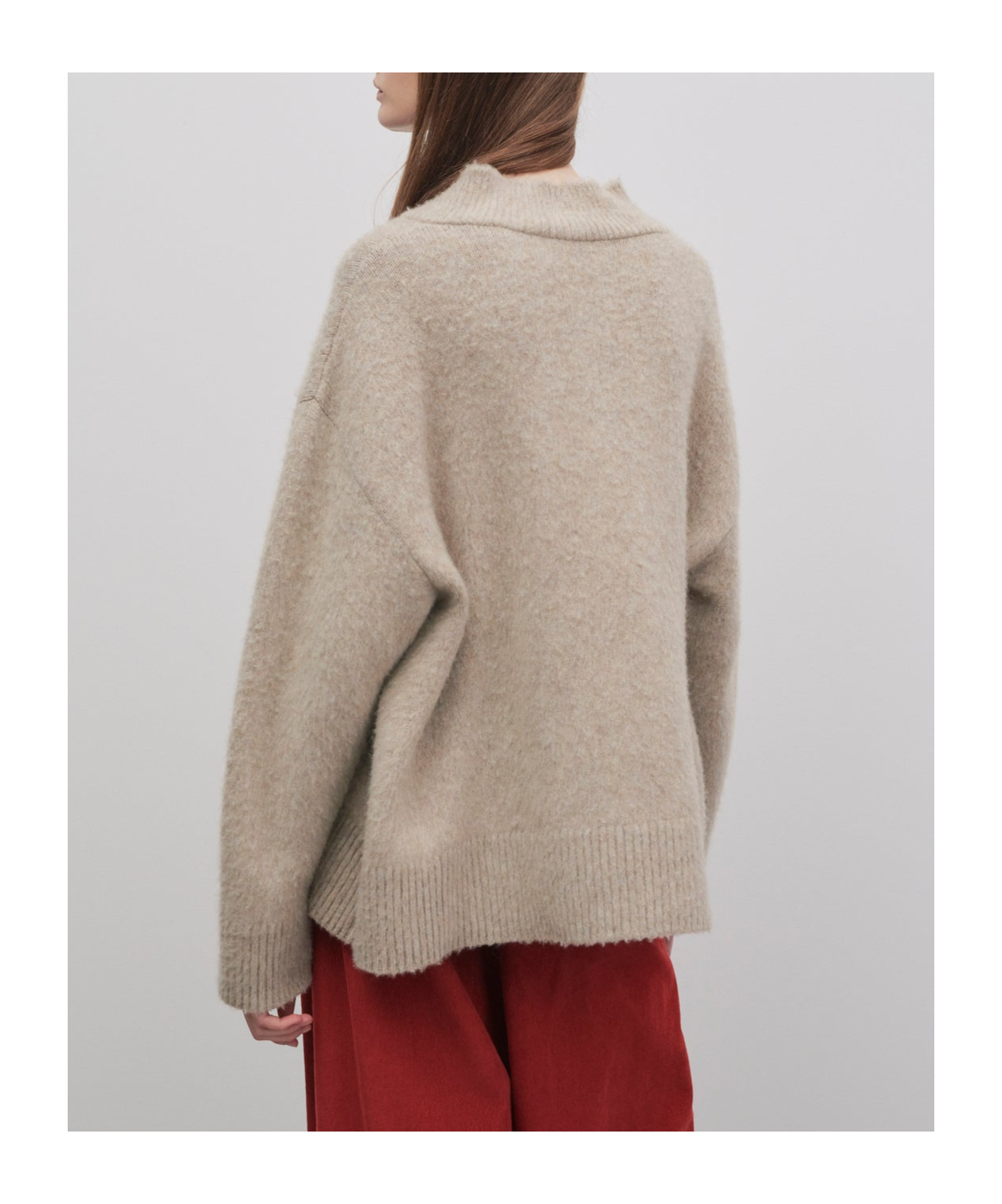 The Row Long-sleeved Cashmere Sweater In Nude