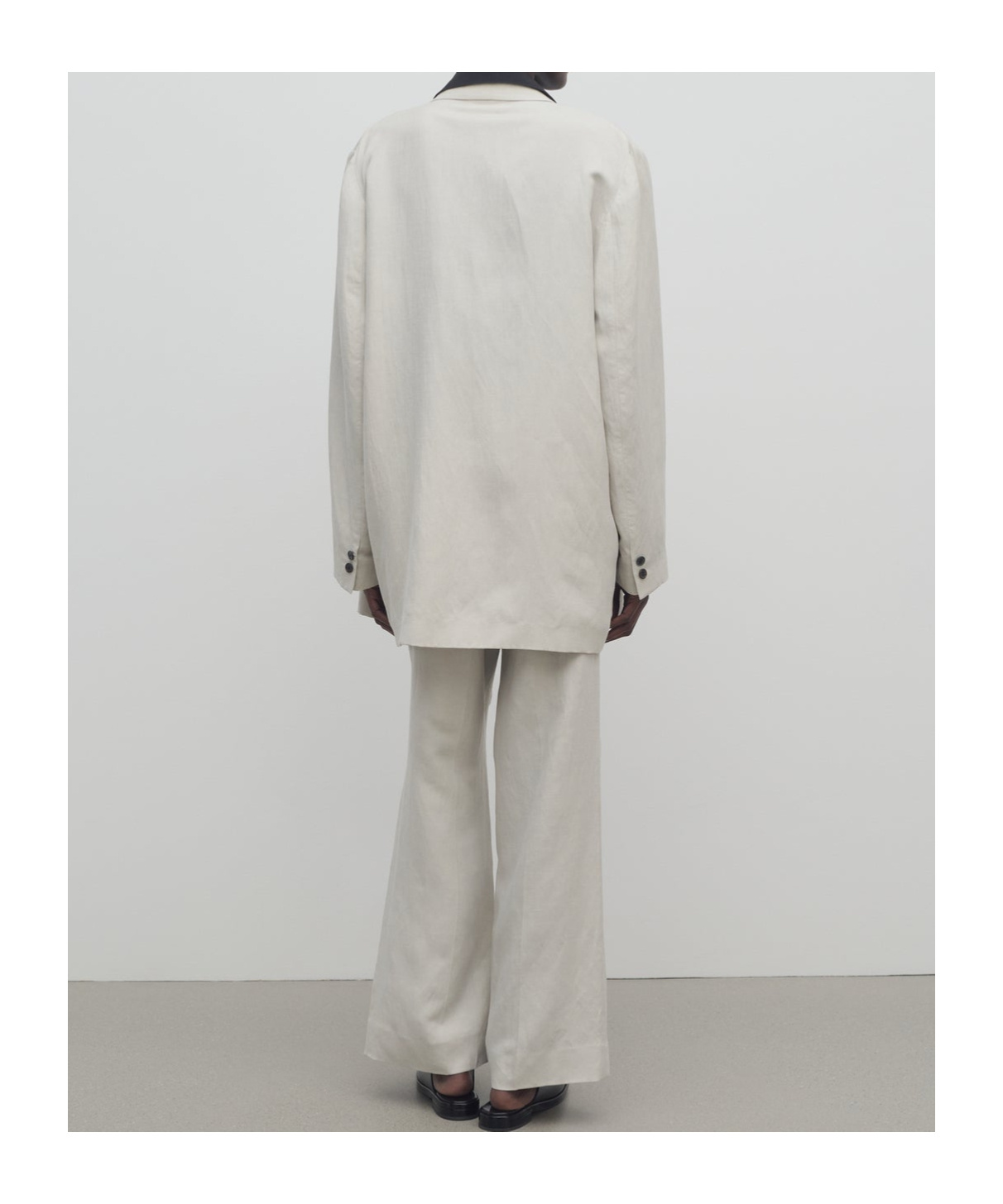 Shop The Row Noxy Silk And Linen Blended Pants In Pearl Grey