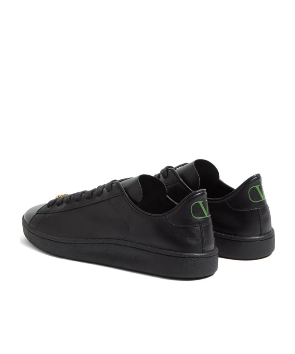 Valentino Royco Signature Brass Vlogo Low-top Sneakers In Black