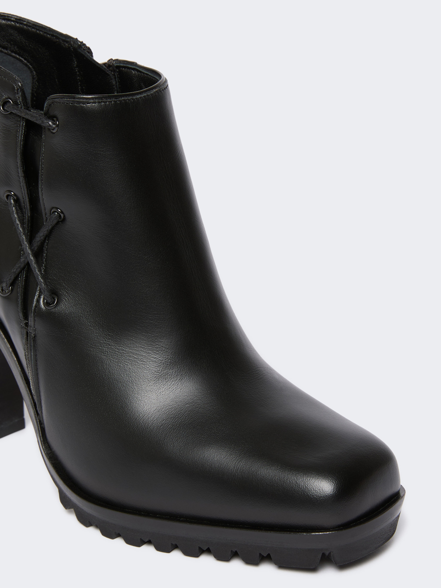 Max Mara Smooth Leather Booties In Black