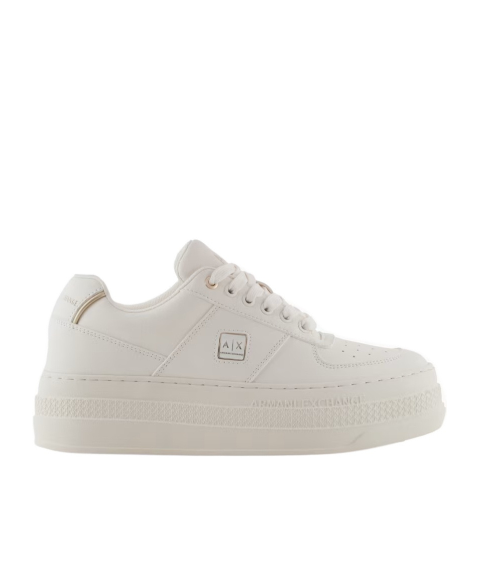 Armani Exchange Round Toe Low Top Sneakers In White