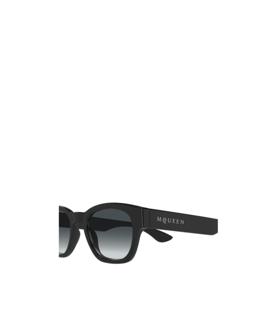 Alexander Mcqueen Geometric Frame Sunglasses In Green