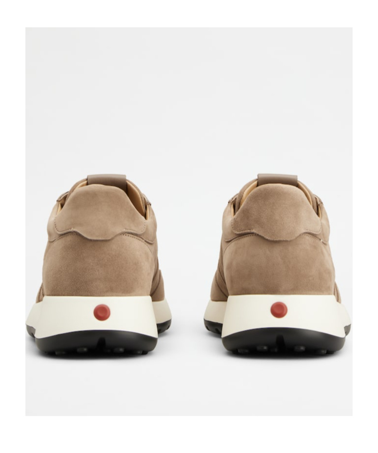 Tod's Laced Sneakers In Brown