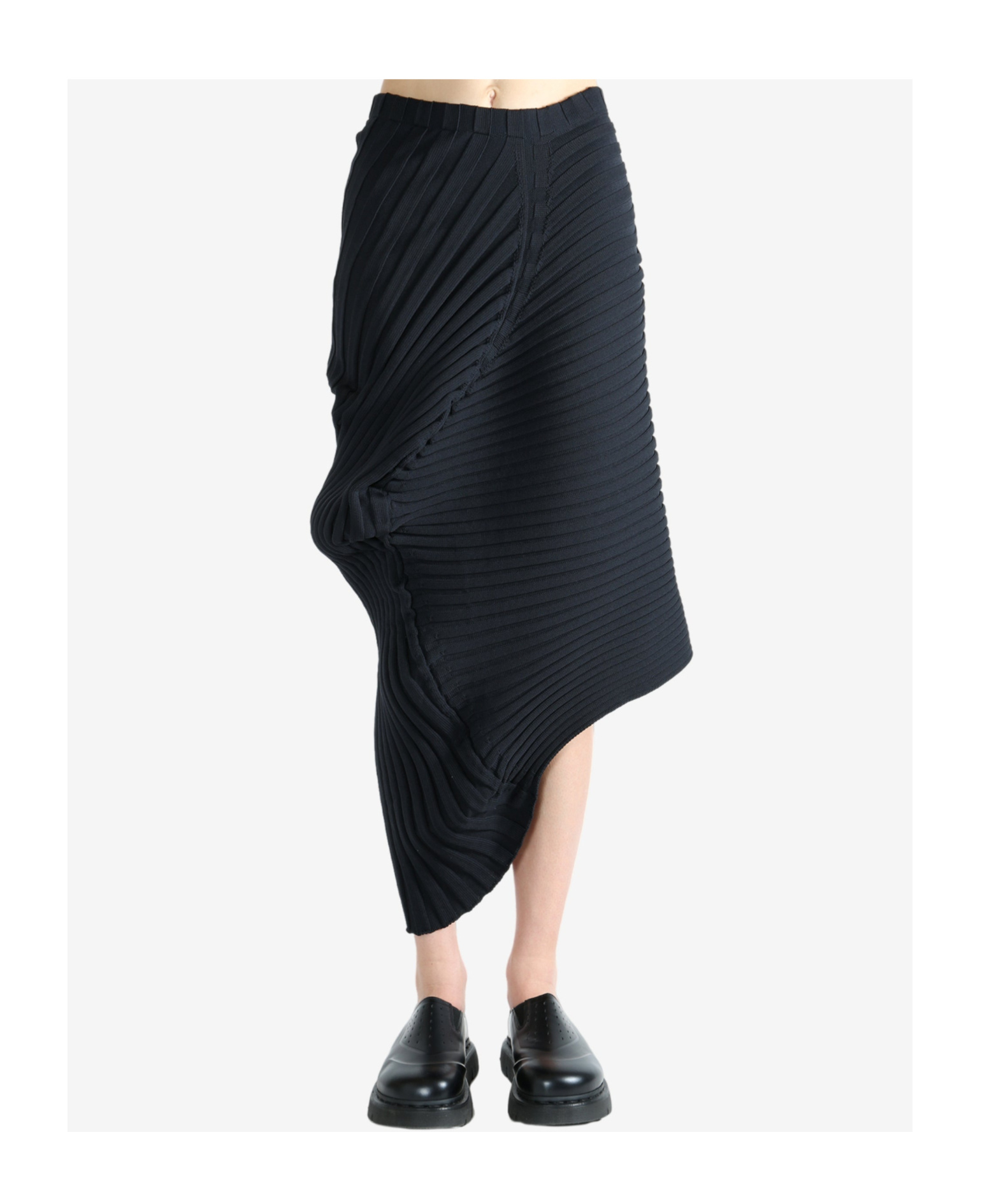 Issey Miyake Knit (as It Is) In Black