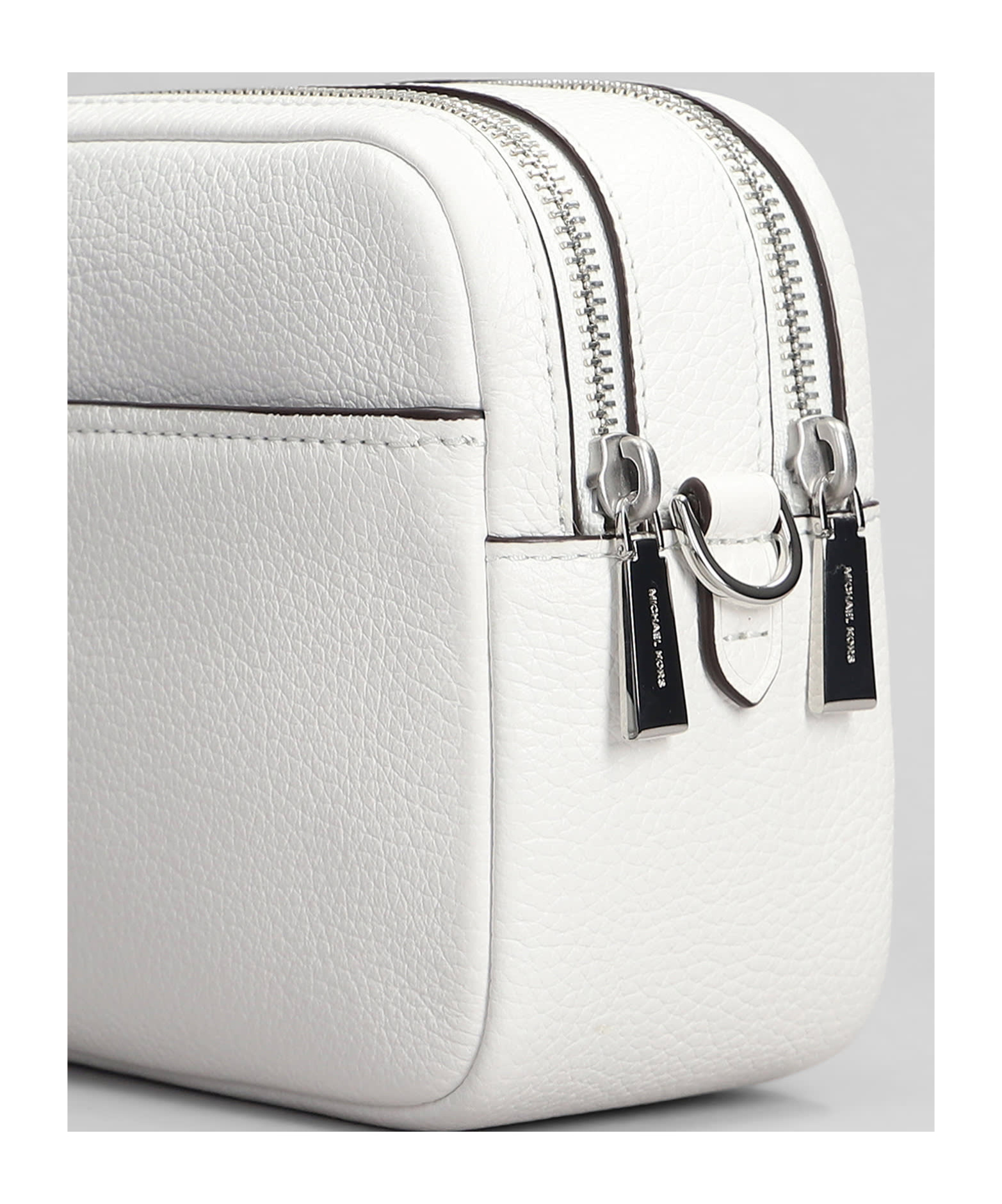 MICHAEL MICHAEL KORS MICHAEL MICHAEL KORS BRYANT MEDIUM PEBBLED CAMERA CROSSBODY BAG