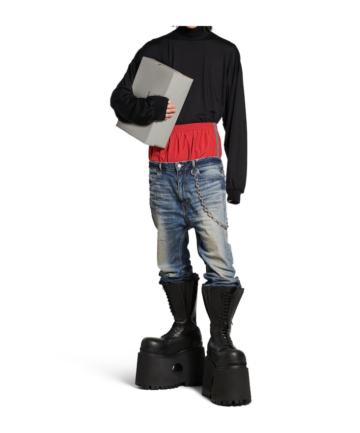 Balenciaga Layer Detailed Jeans In Blue