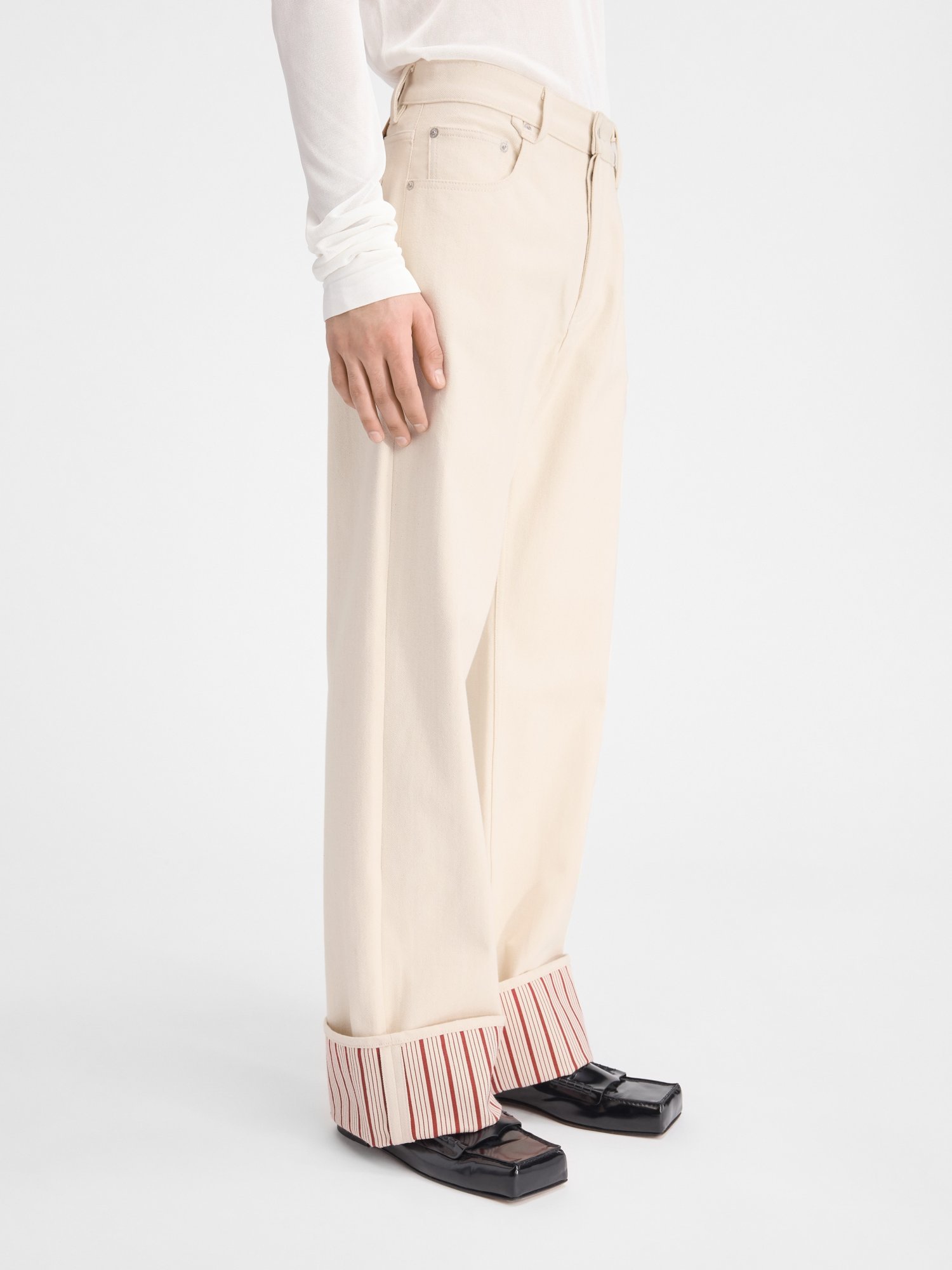 Jacquemus Off-white La Casa 'le De-nîmes Large' Jeans In White