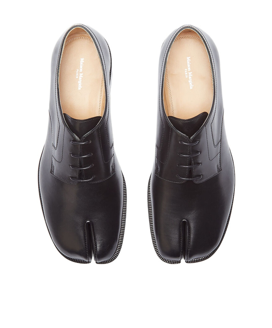 Maison Margiela Brown Tabi Lace-up Oxfords In Black