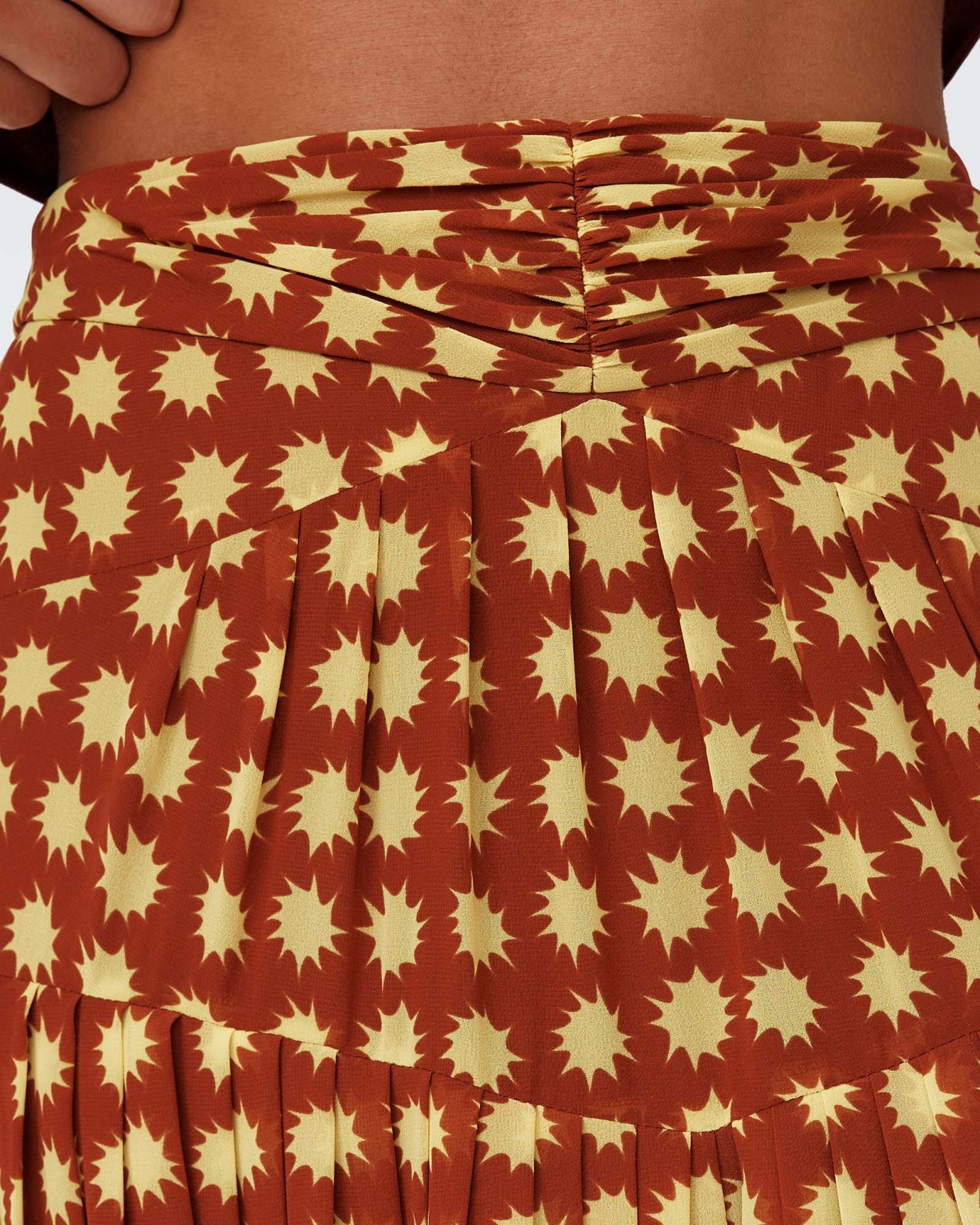 DIANE VON FURSTENBERG GRAPHIC-PRINT MAXI SKIRT