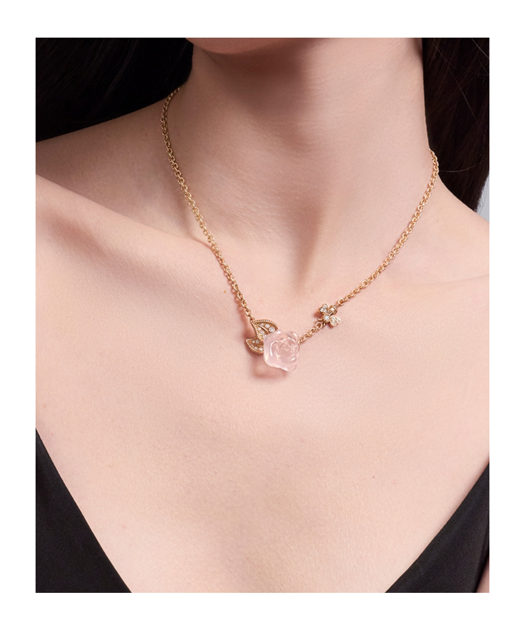 Dior Rose Necklace In Gold