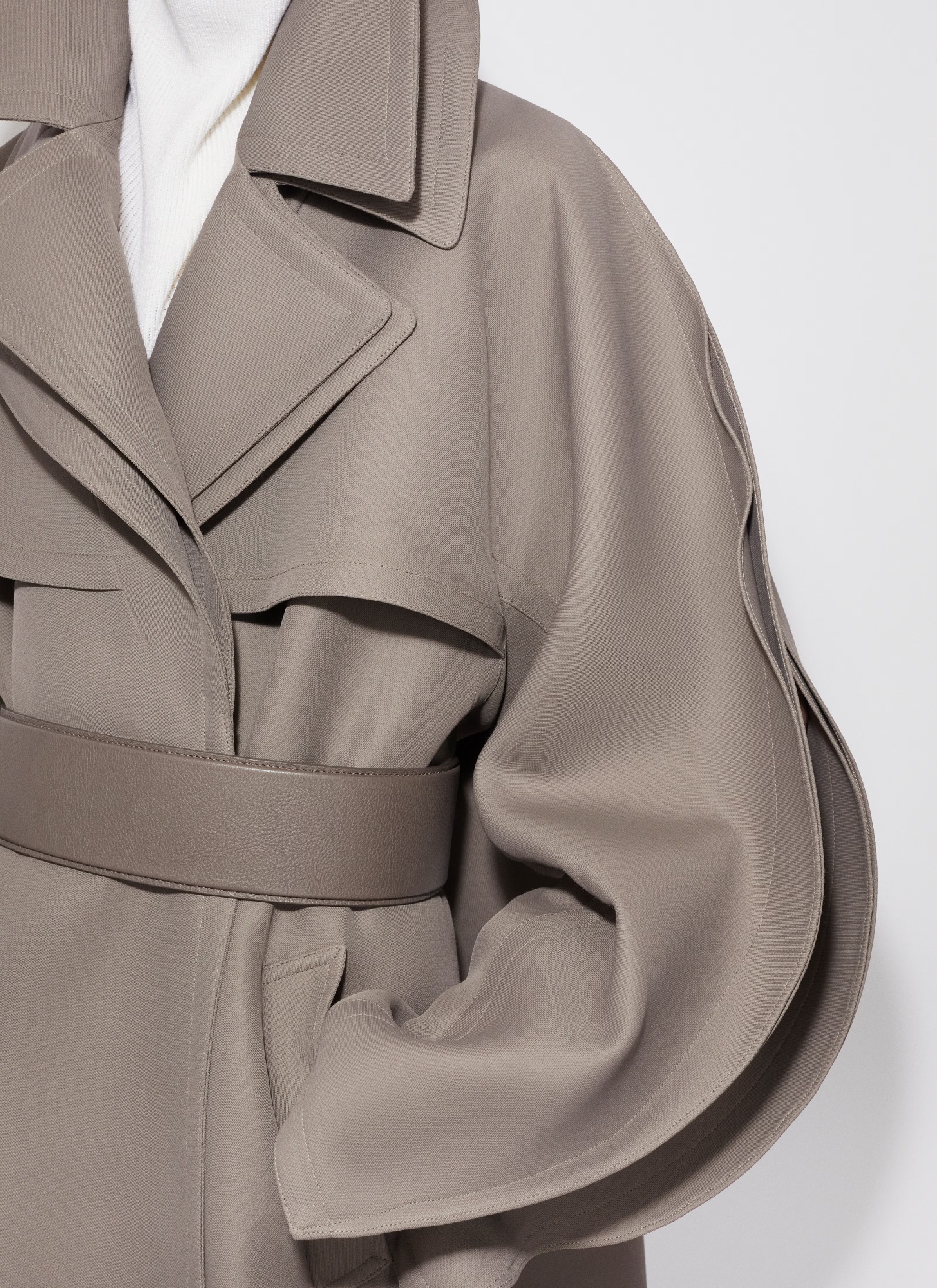 Alaïa Layered Collar Slit-sleeve Trench Coat In Gray
