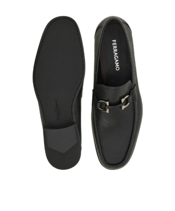 Ferragamo Gandioso Pebbled Moccasin With Gancini Ornament In Black