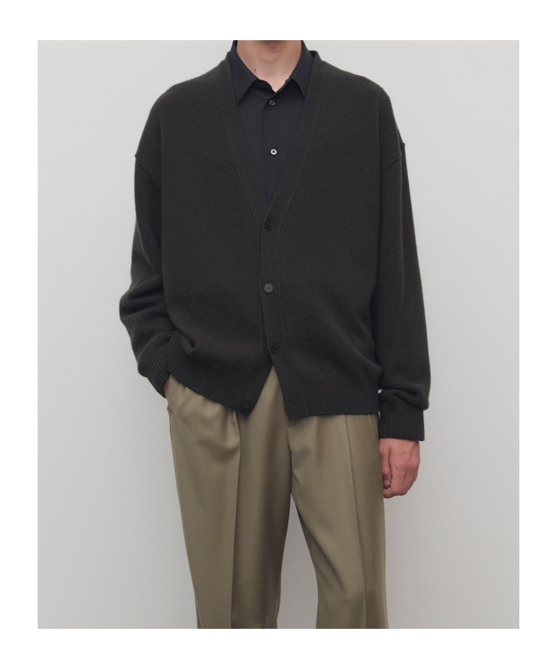 The Row Mats Cashmere Cardigan In Black